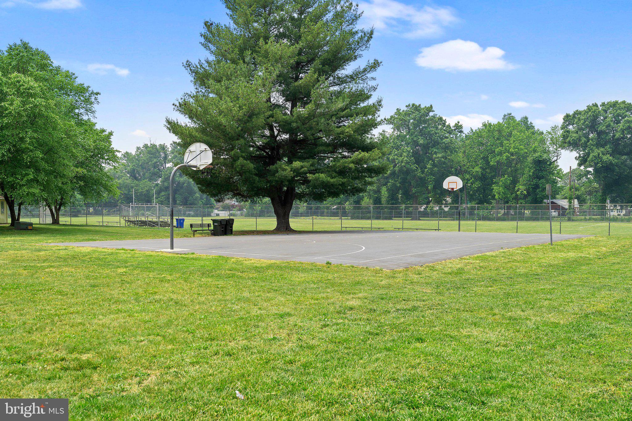 WOODLAWN - Residential