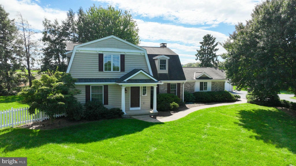 Photo of 141 Green Acre Road, LITITZ, PA 17543 (MLS # PALA2089744)
