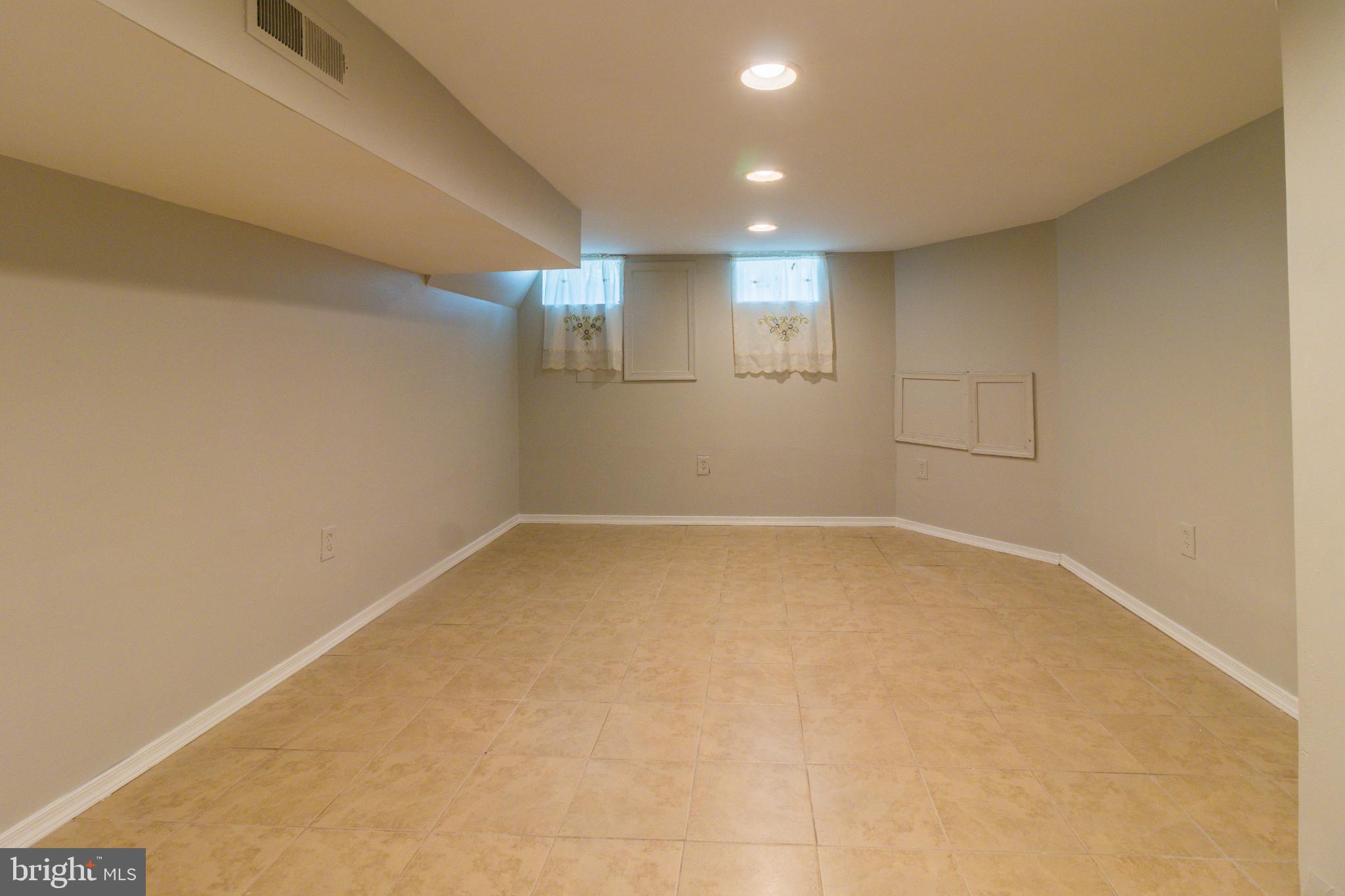 WEST PHILADELPHIA - Residential Lease