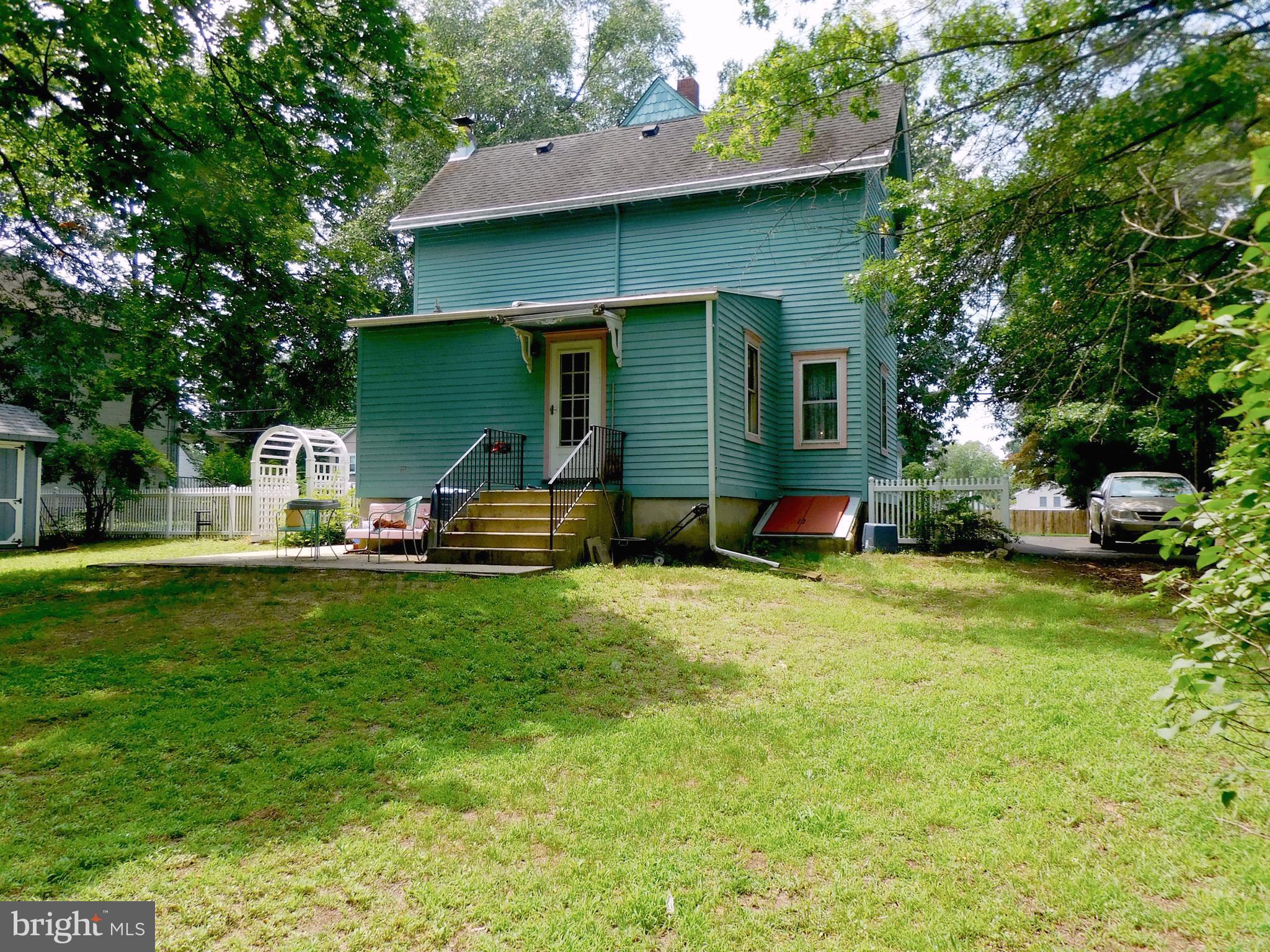 1008 COOPER STREET