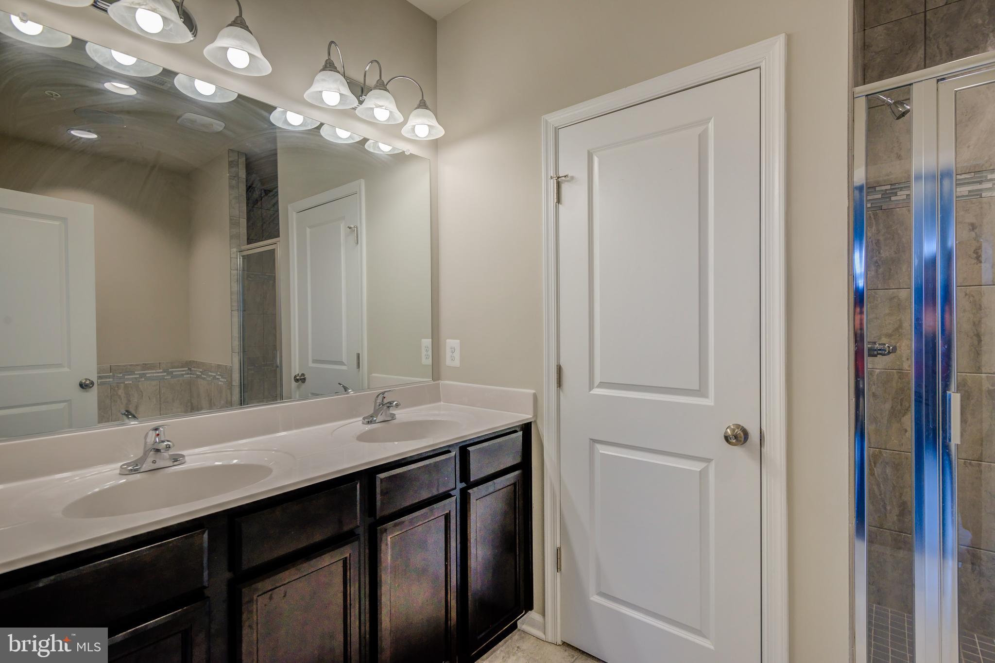 TRAVILAH STATION - Residential Lease