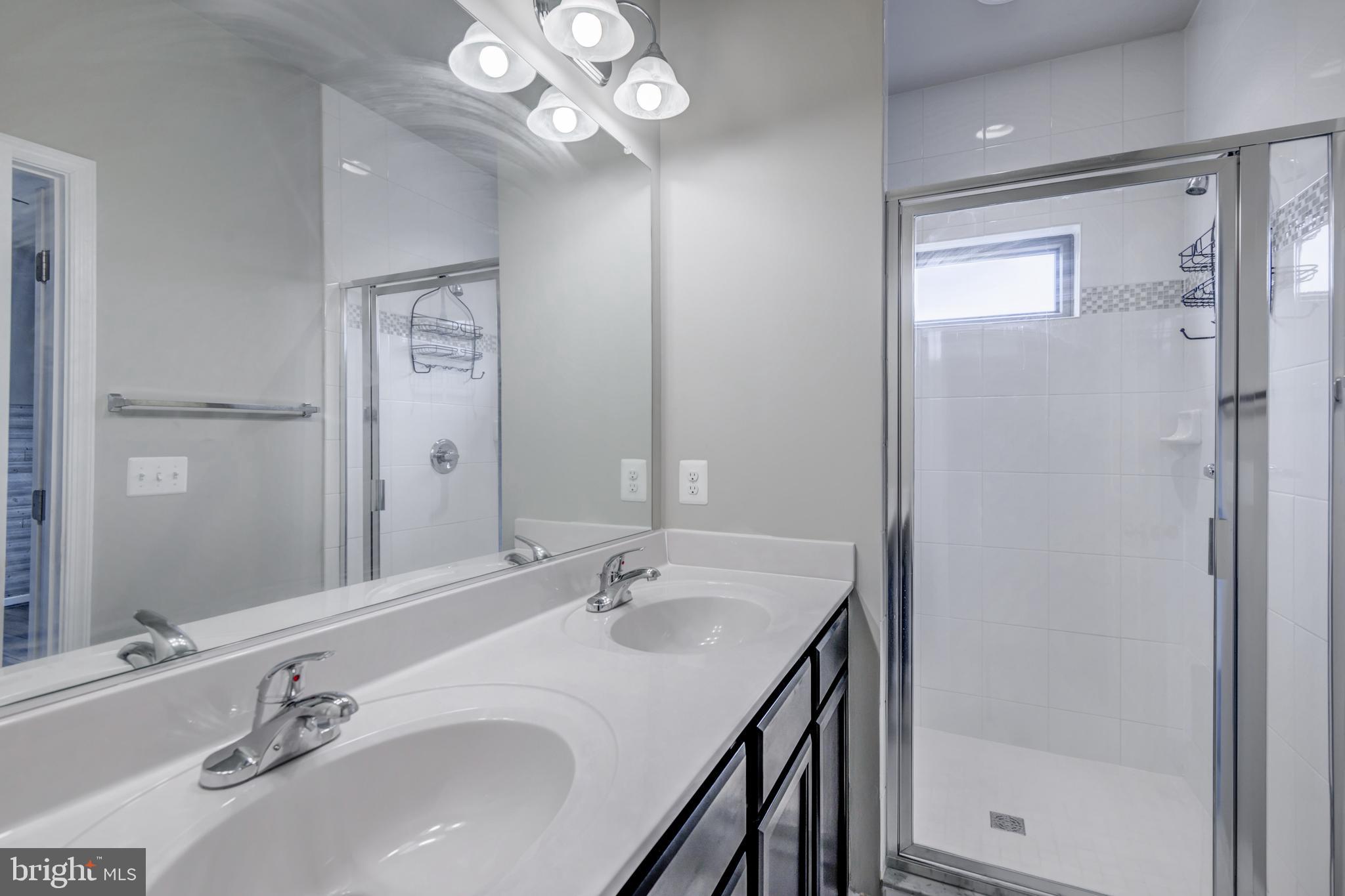 TRAVILAH STATION - Residential Lease