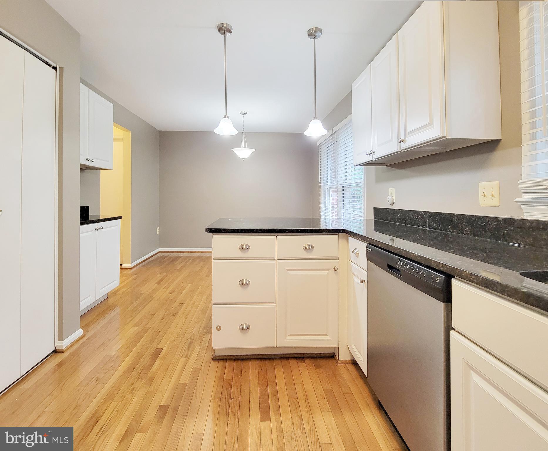 SARATOGA TOWNHOUSES - Residential Lease