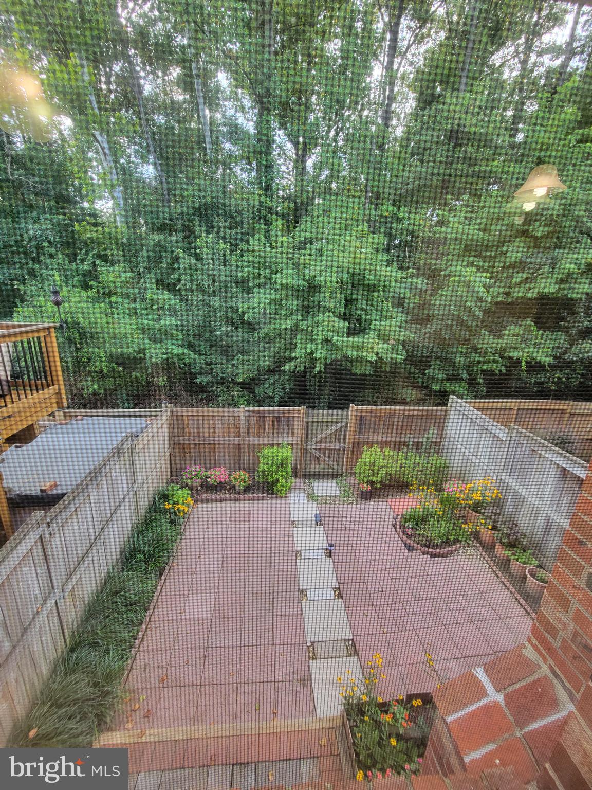 SARATOGA TOWNHOUSES - Residential Lease