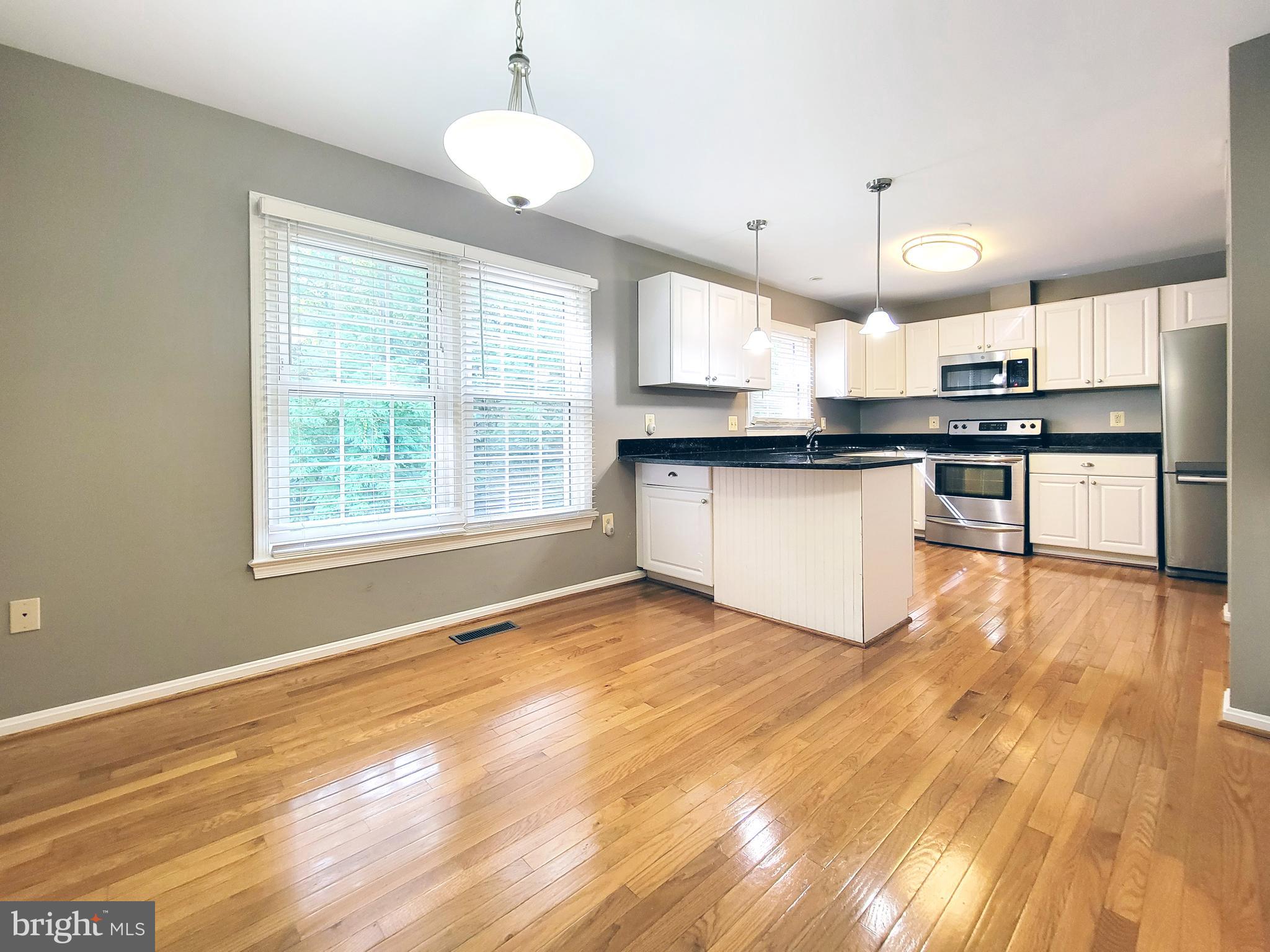 SARATOGA TOWNHOUSES - Residential Lease