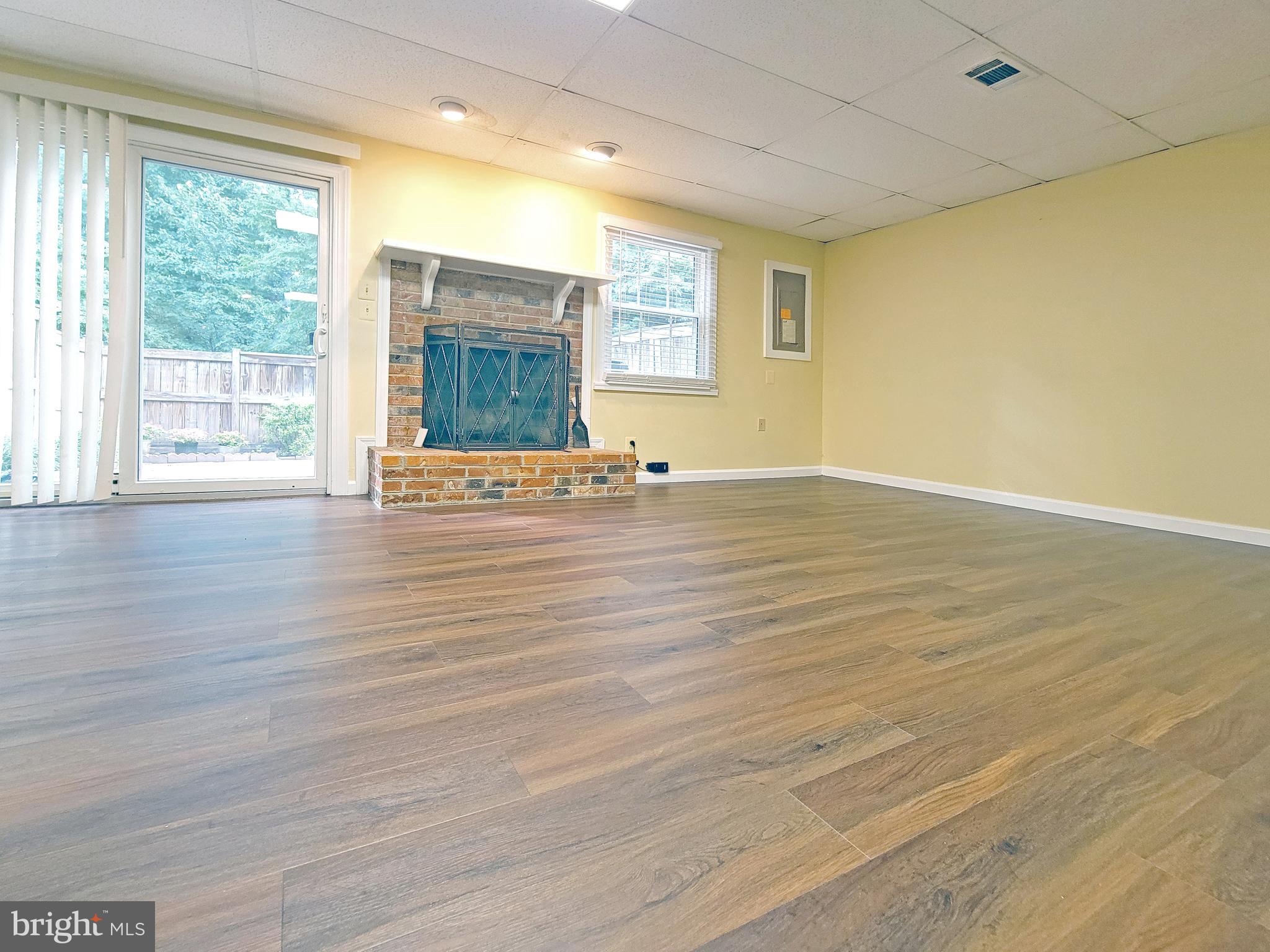 SARATOGA TOWNHOUSES - Residential Lease