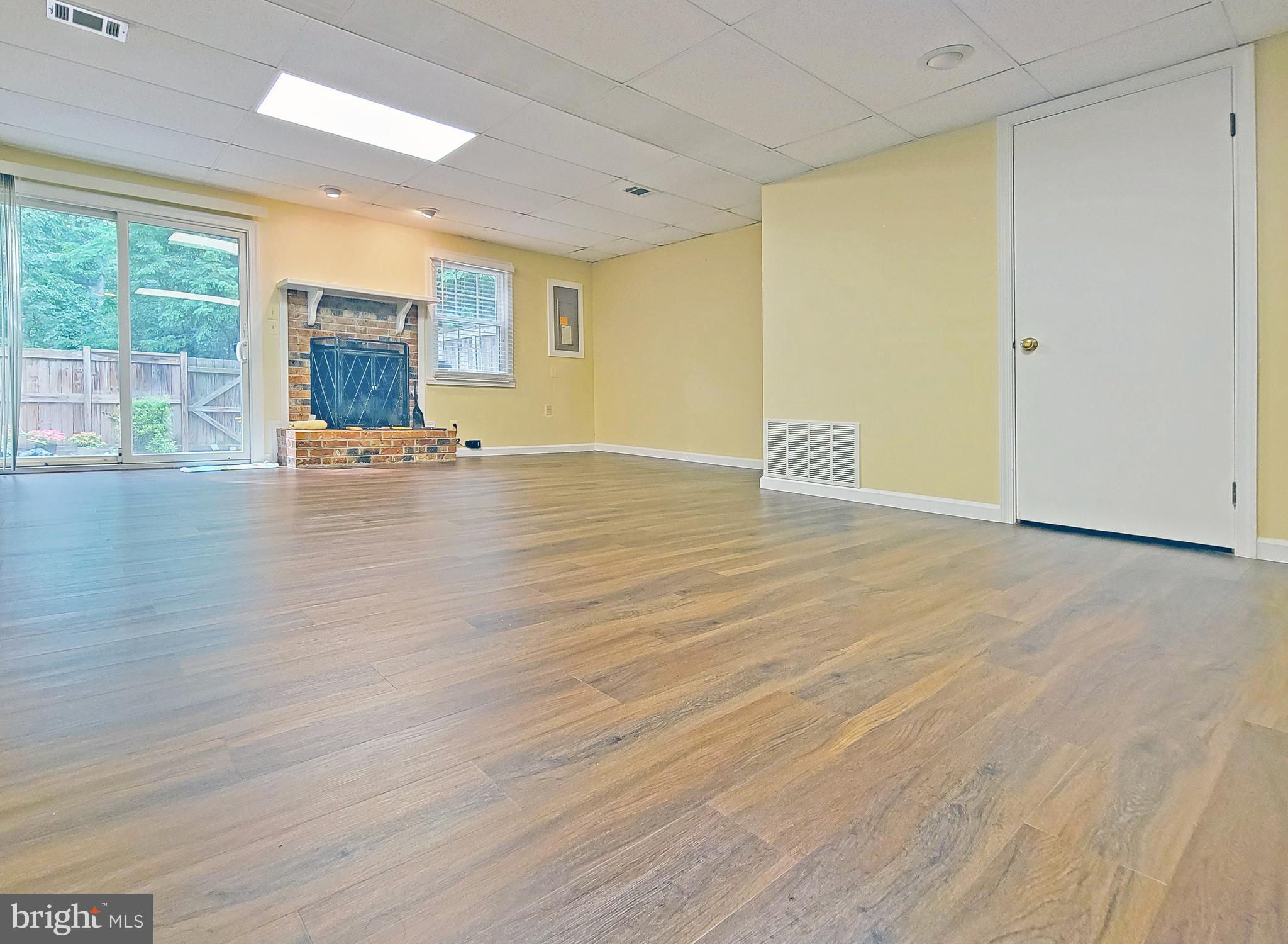 SARATOGA TOWNHOUSES - Residential Lease