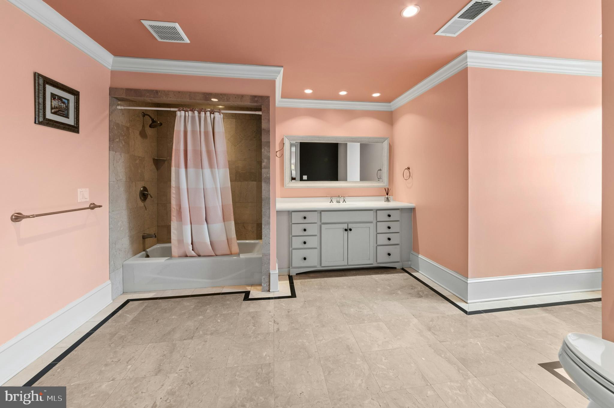 NEWPORT RIDGE - Residential