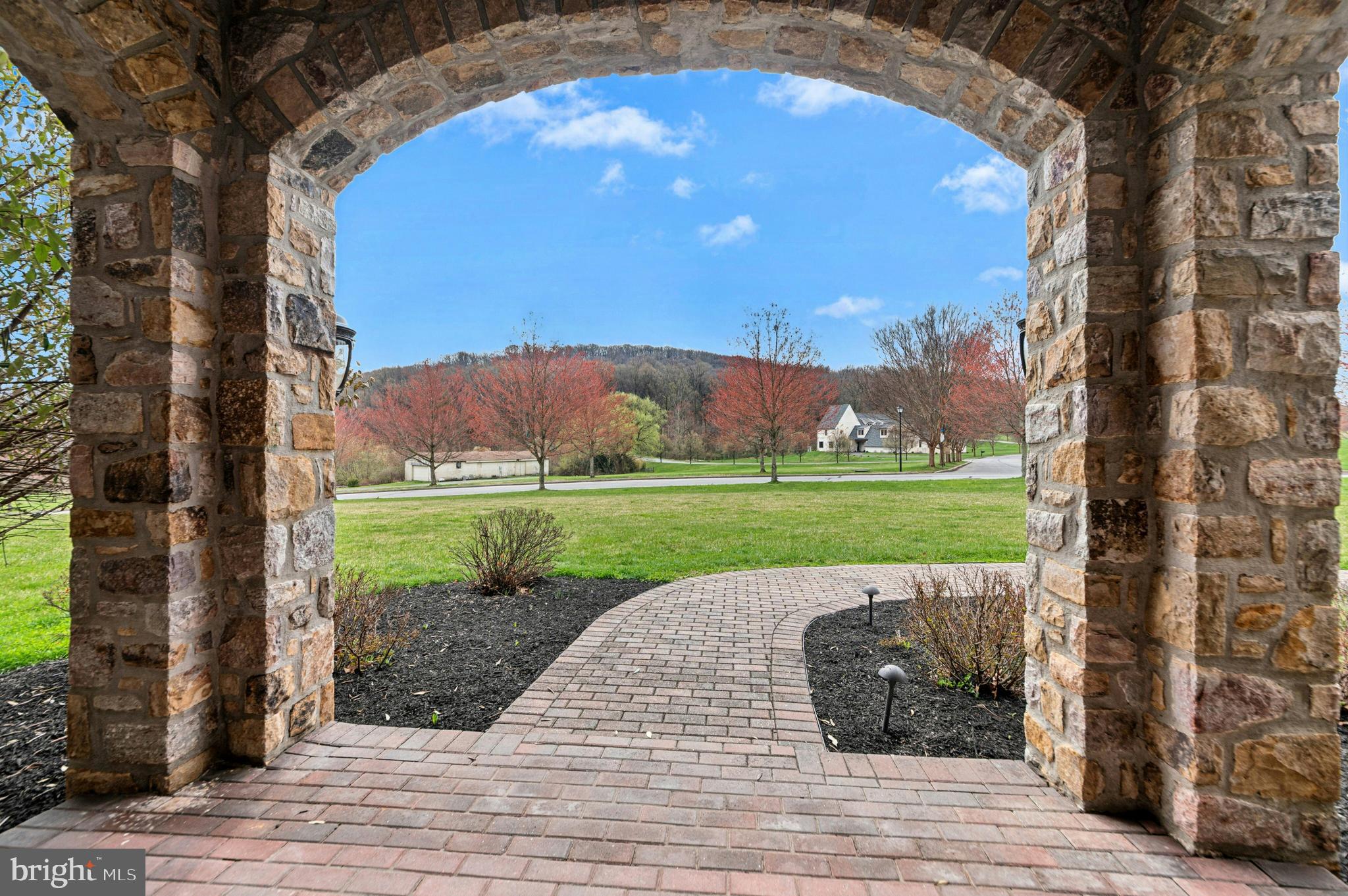 NEWPORT RIDGE - Residential