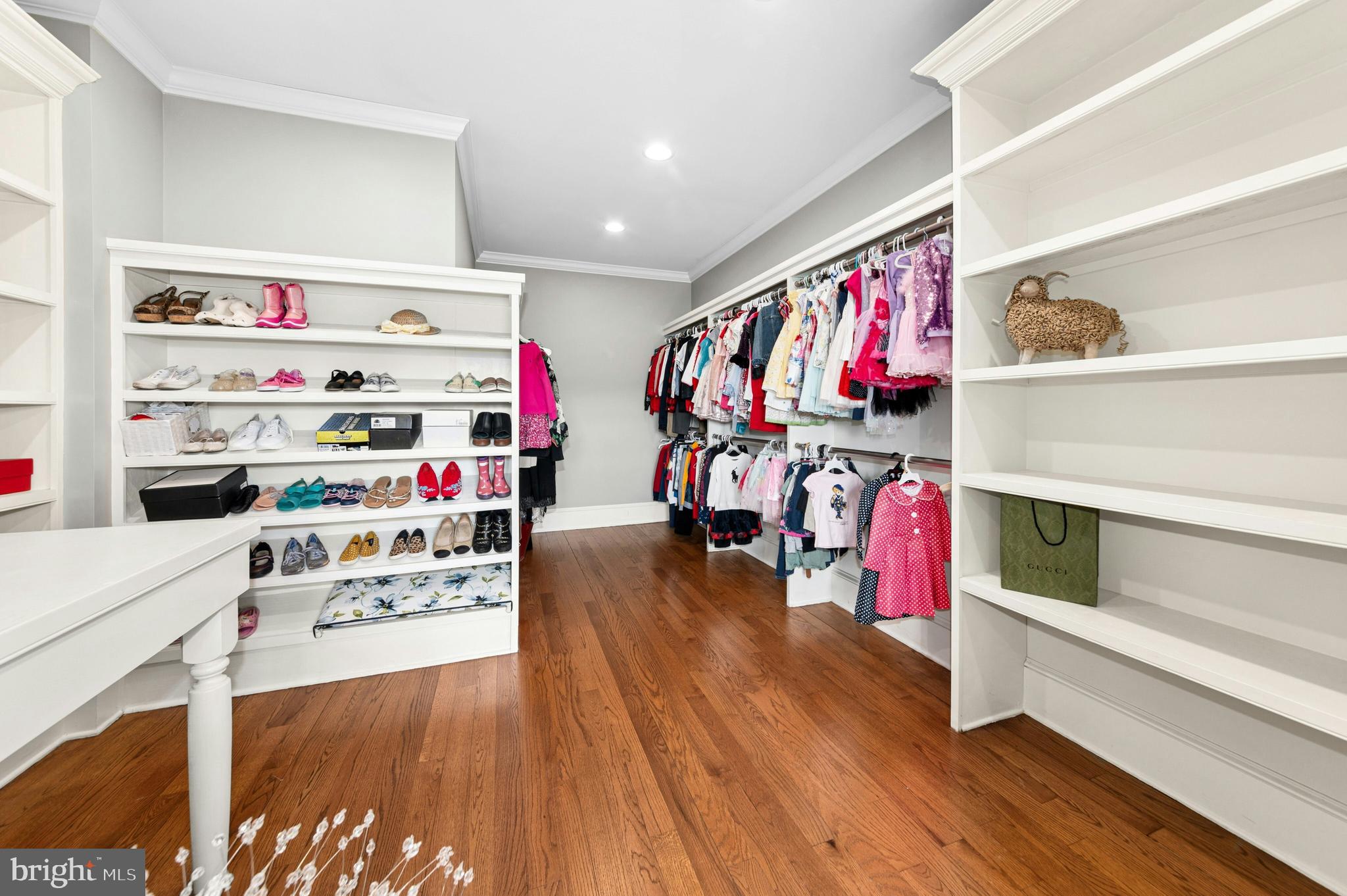 NEWPORT RIDGE - Residential