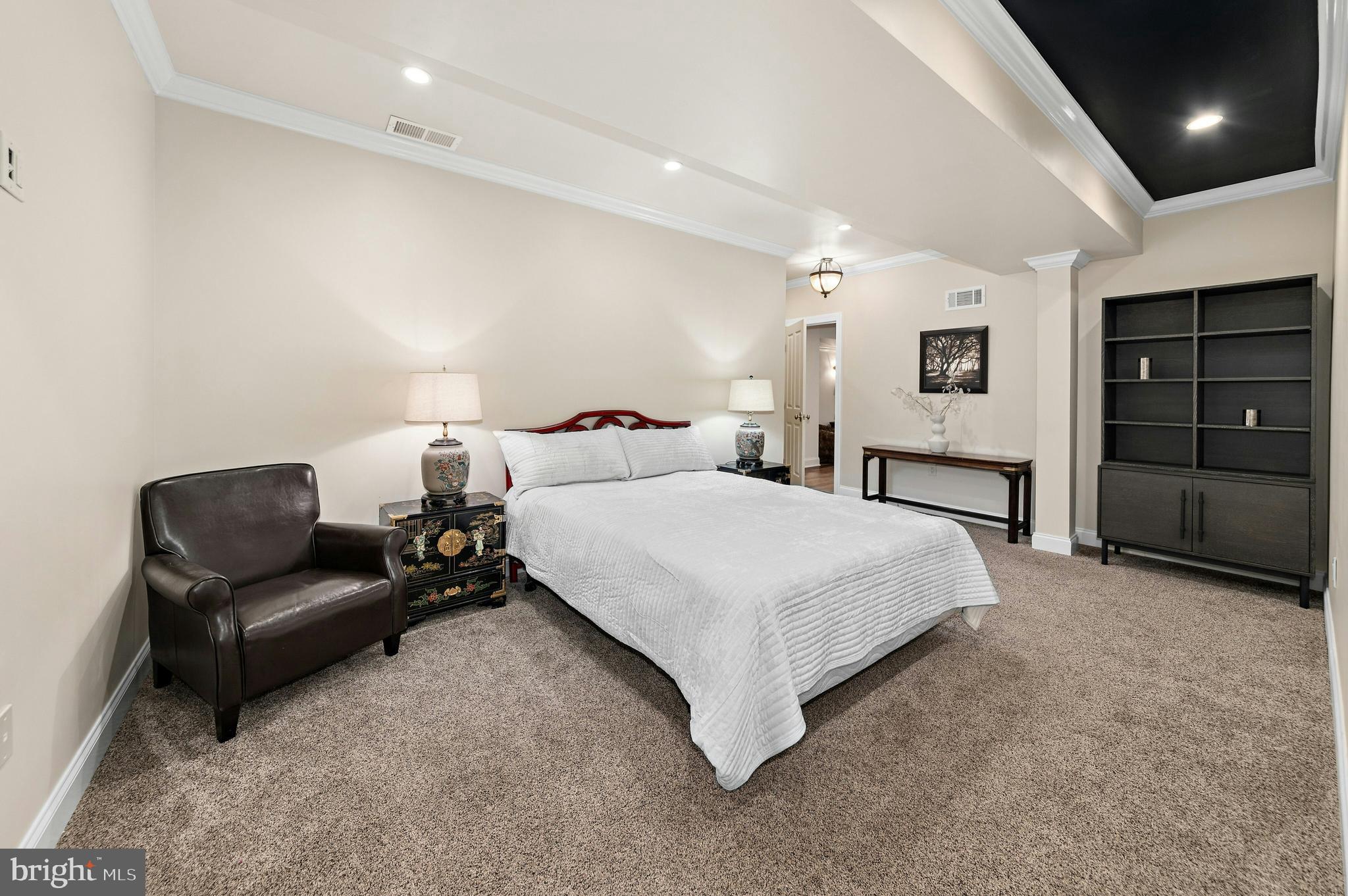 NEWPORT RIDGE - Residential