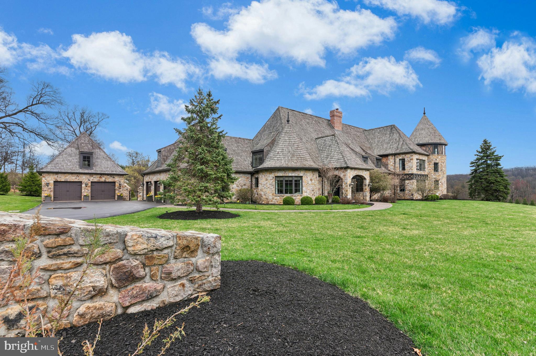 NEWPORT RIDGE - Residential