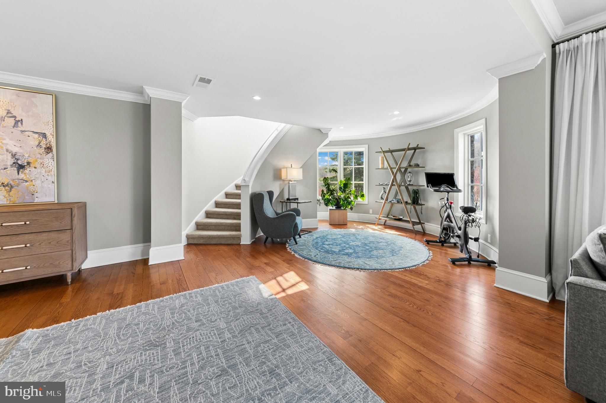 NEWPORT RIDGE - Residential