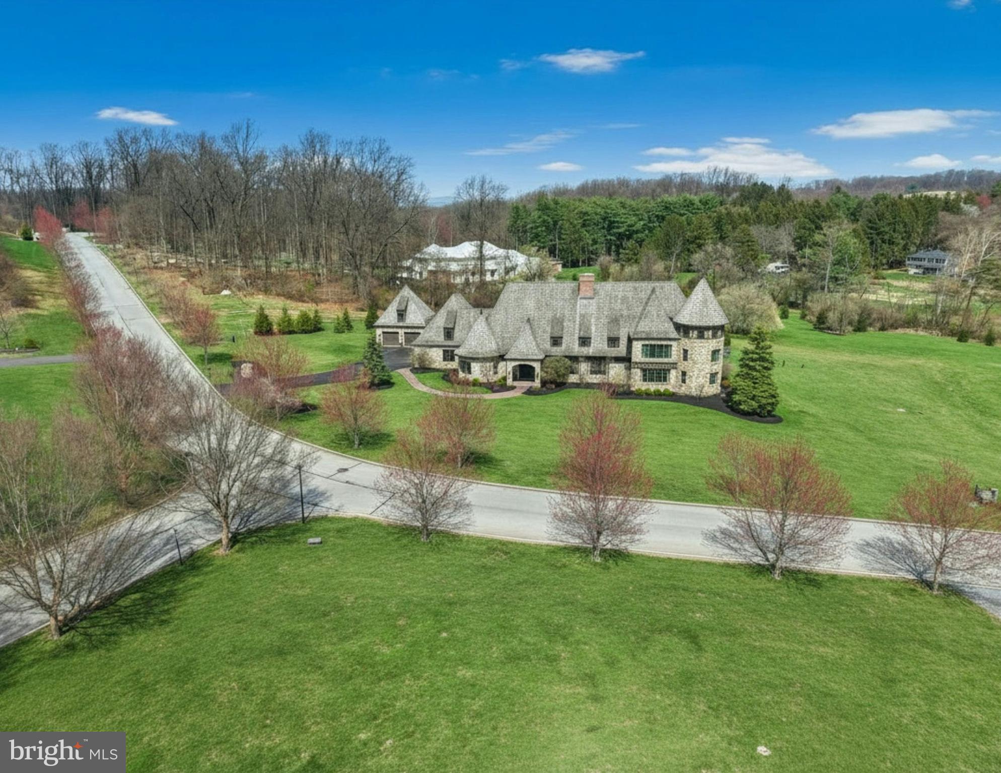 NEWPORT RIDGE - Residential