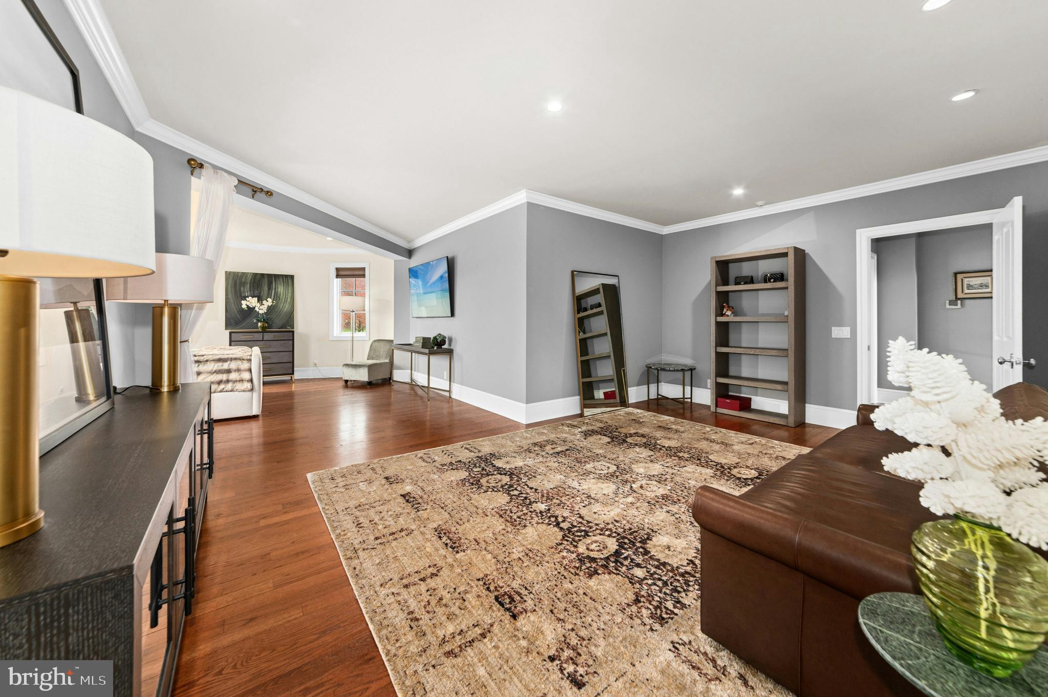 NEWPORT RIDGE - Residential