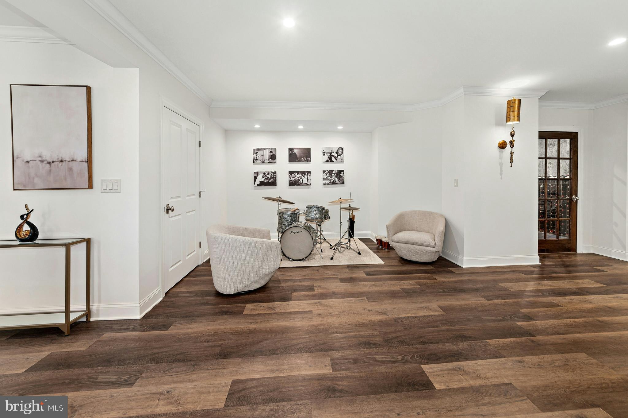 NEWPORT RIDGE - Residential