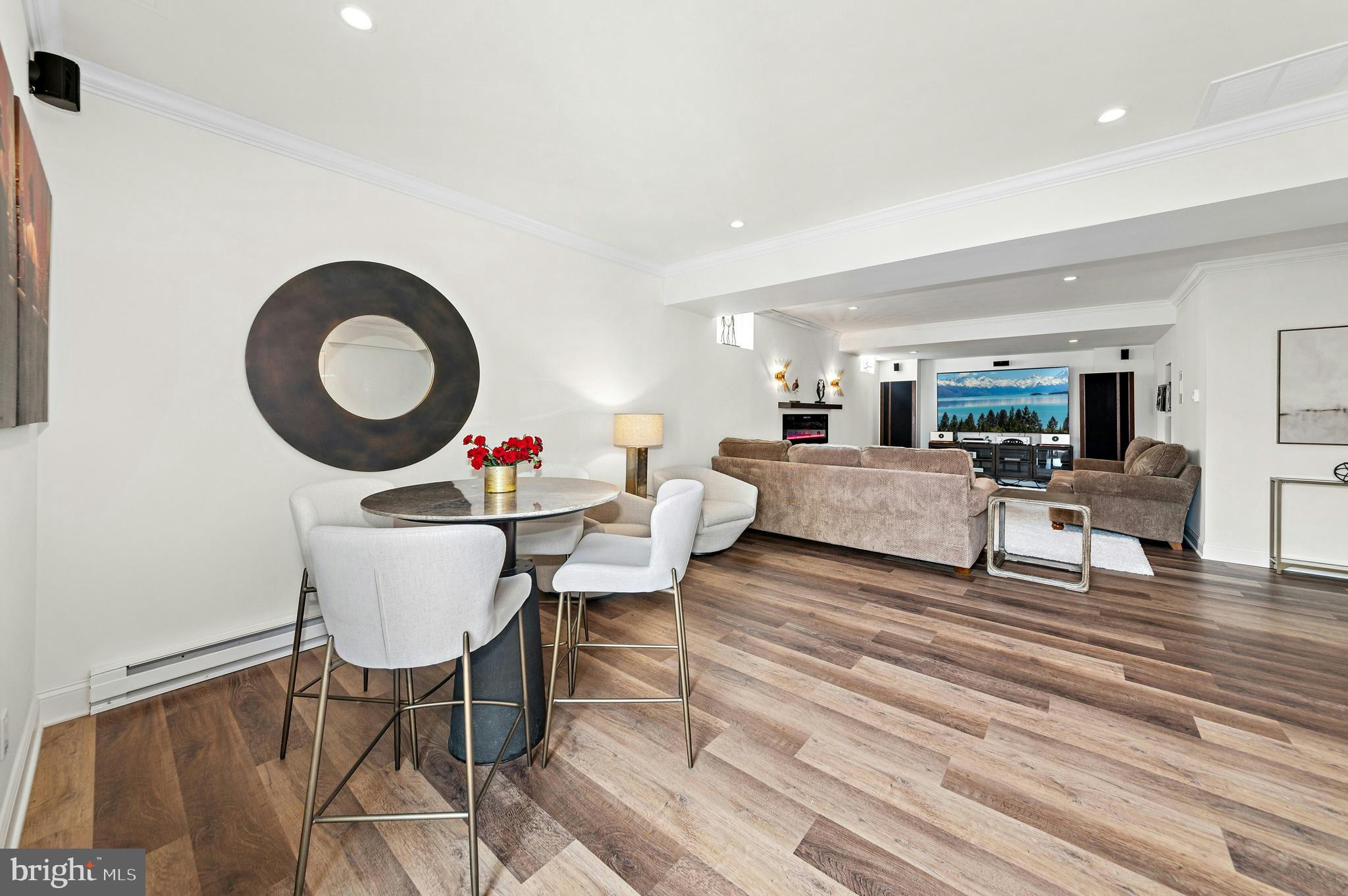 NEWPORT RIDGE - Residential