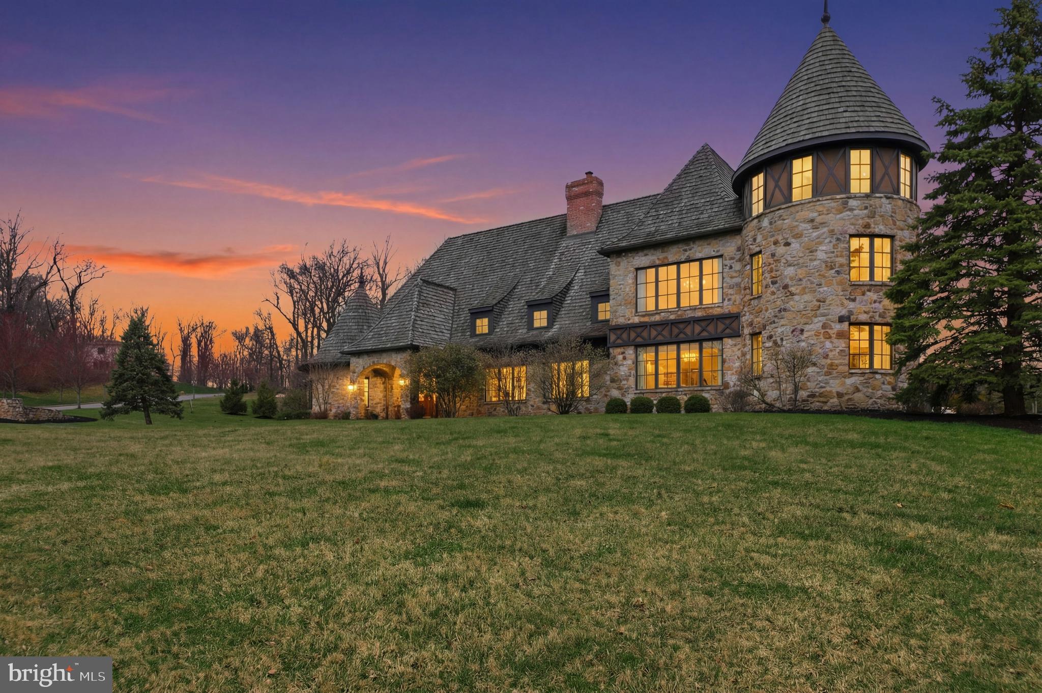 NEWPORT RIDGE - Residential