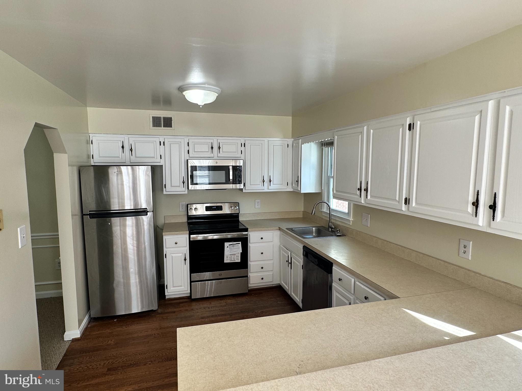 FAIR WOODS - Residential Lease