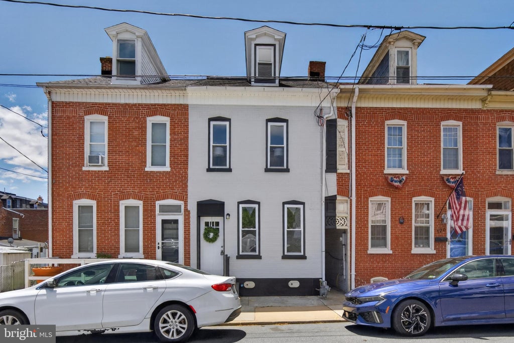 Photo of 118 N 8th Street, COLUMBIA, PA 17512 (MLS # PALA2089690)