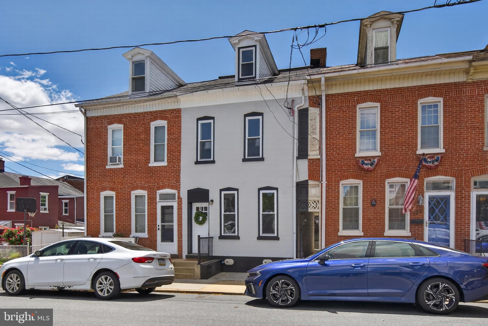 118 N 8TH STREET