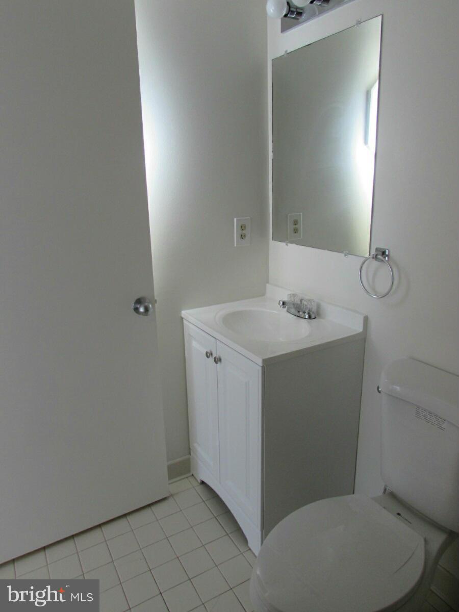 CROMWELL FOUNTAIN - Residential