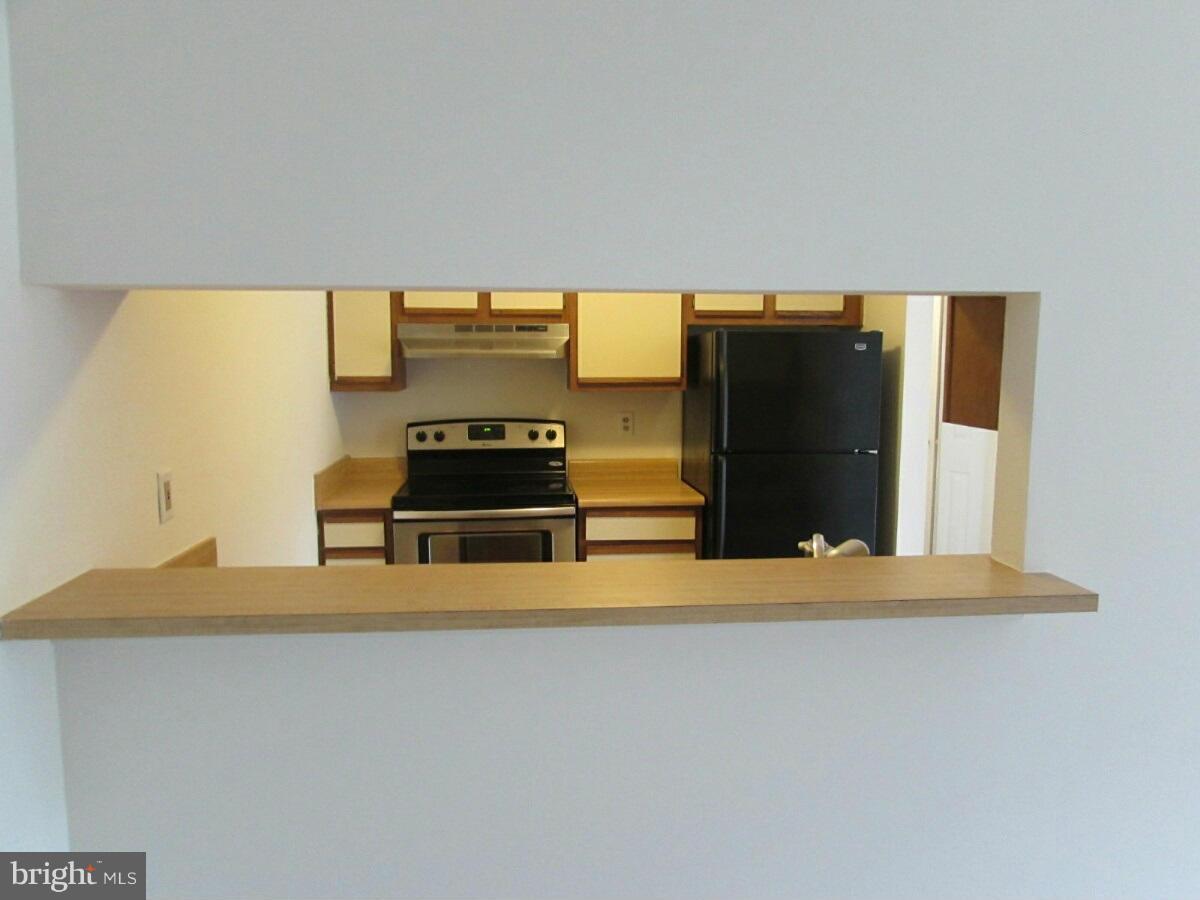 CROMWELL FOUNTAIN - Residential