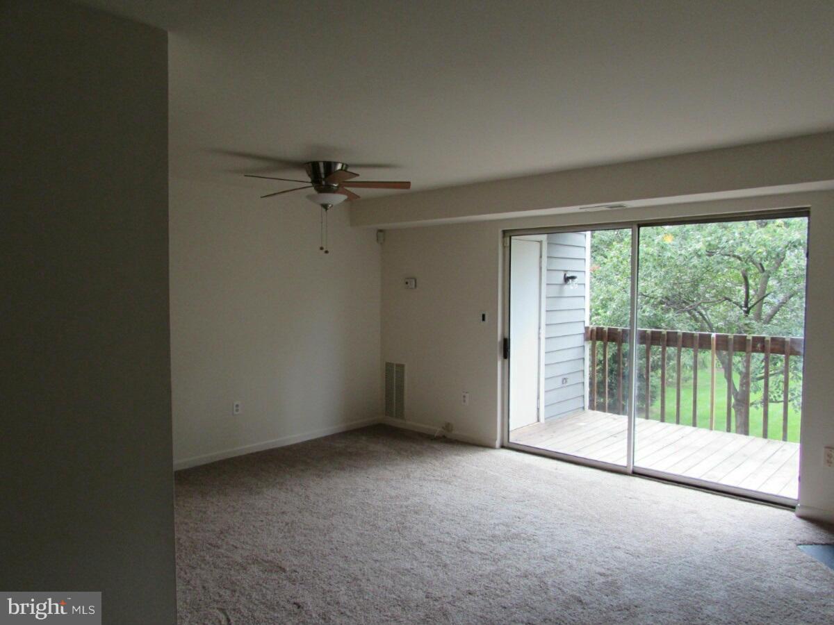 CROMWELL FOUNTAIN - Residential