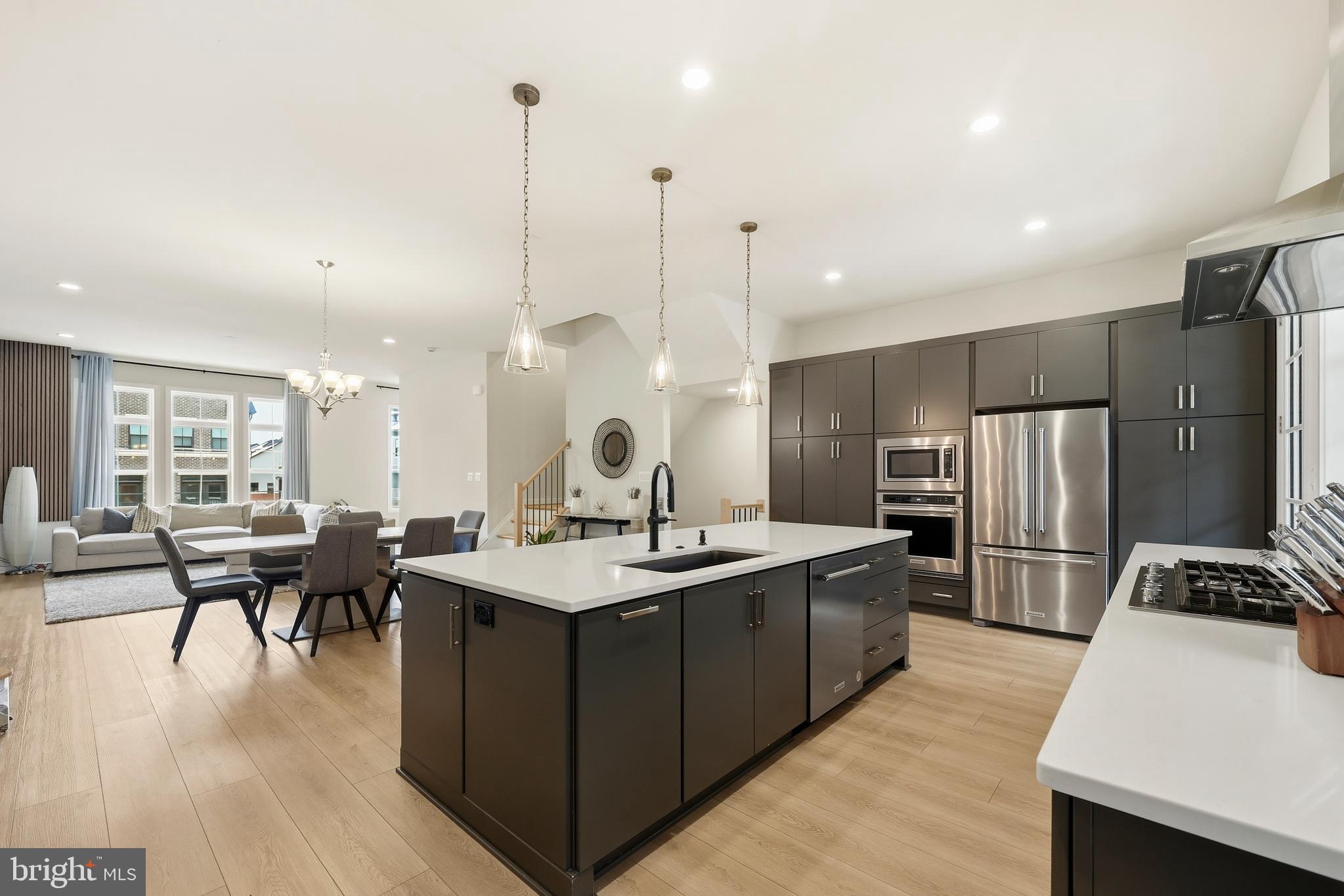 METRO WALK AT MOOREFIELD STATION - Residential