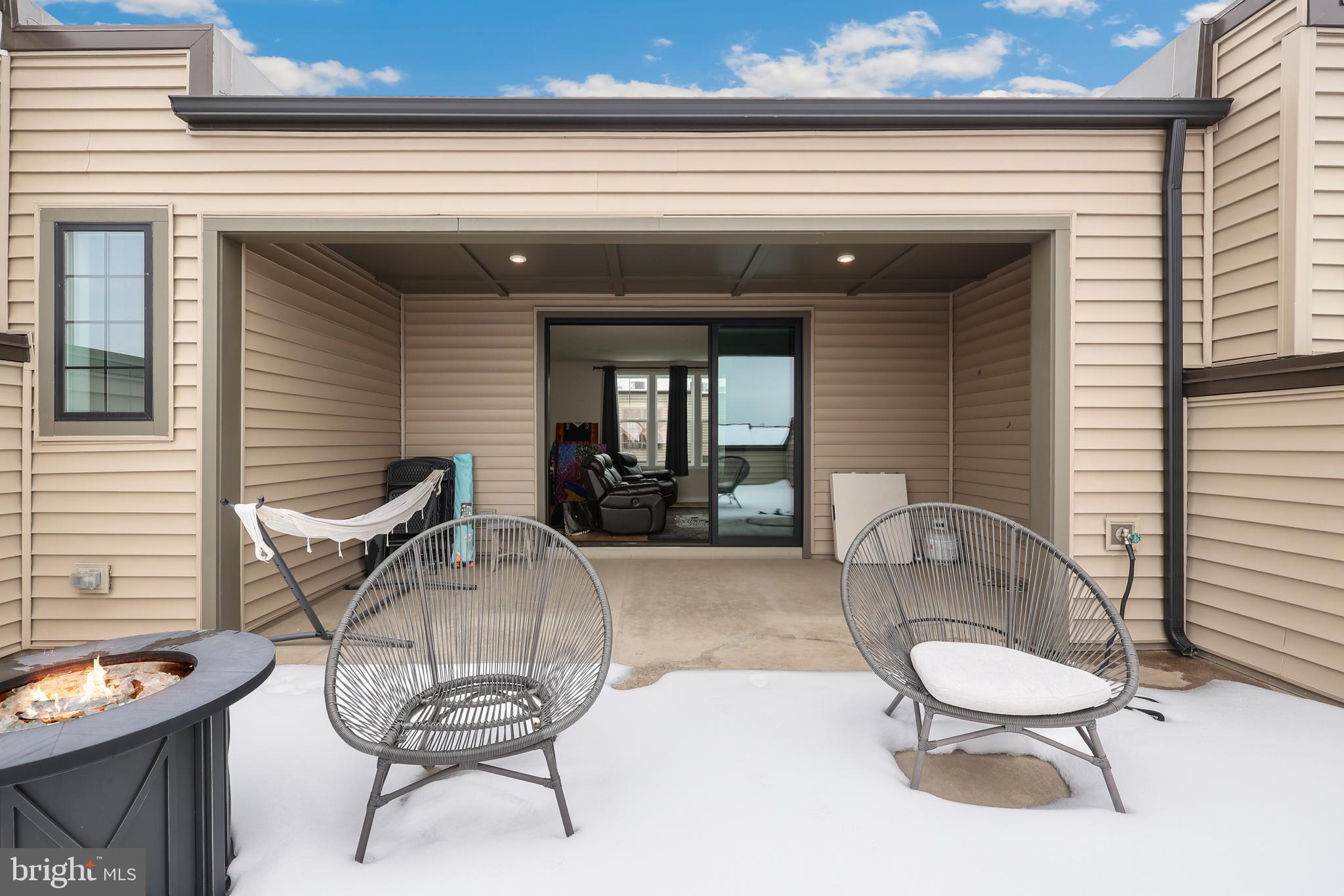 METRO WALK AT MOOREFIELD STATION - Residential