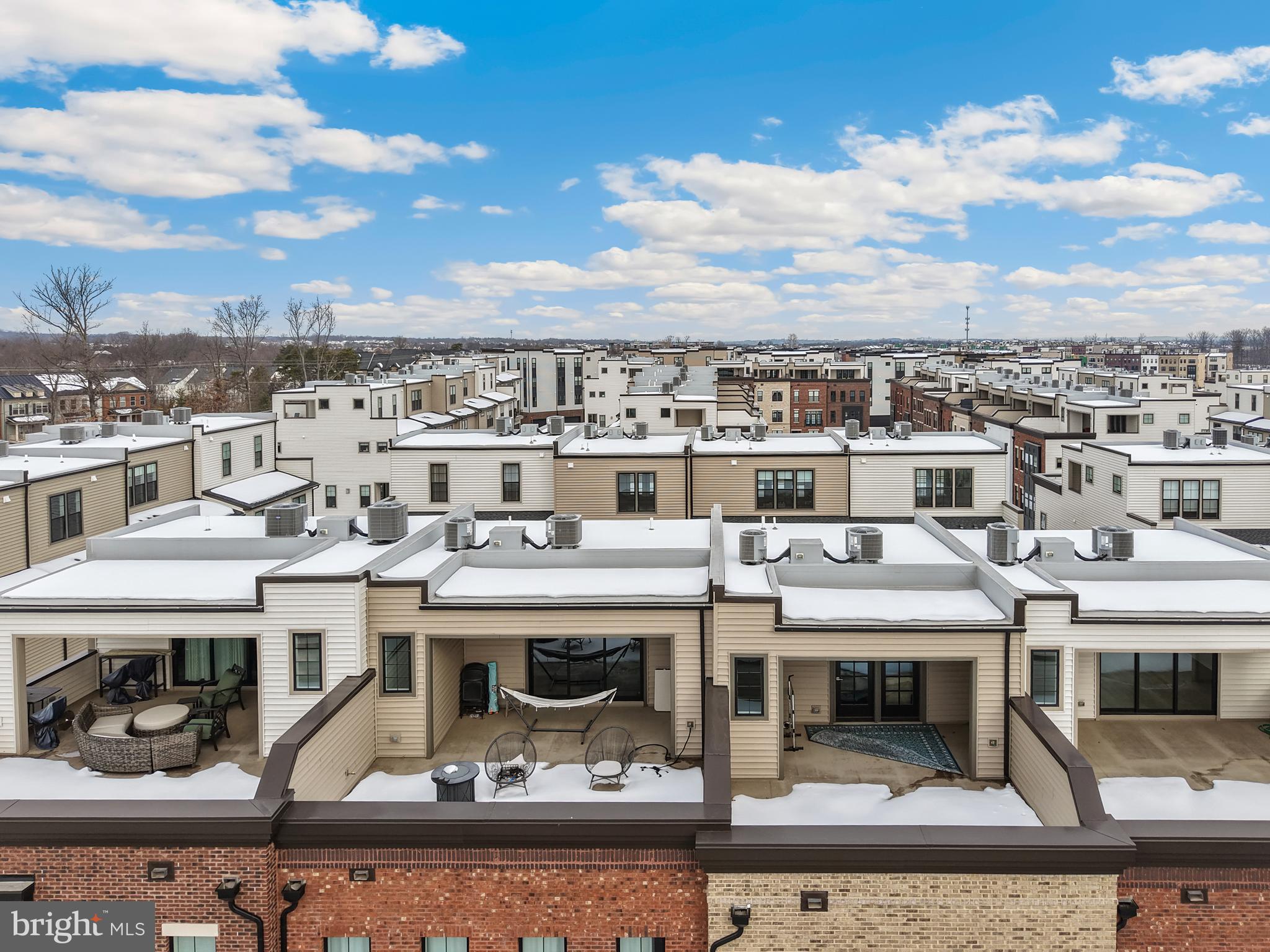METRO WALK AT MOOREFIELD STATION - Residential