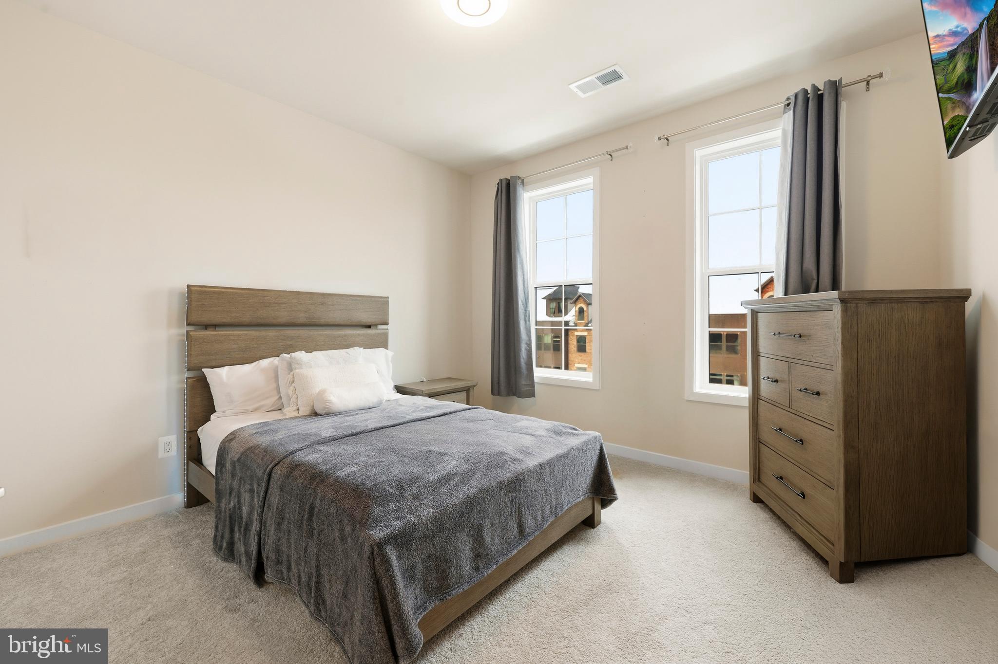 METRO WALK AT MOOREFIELD STATION - Residential