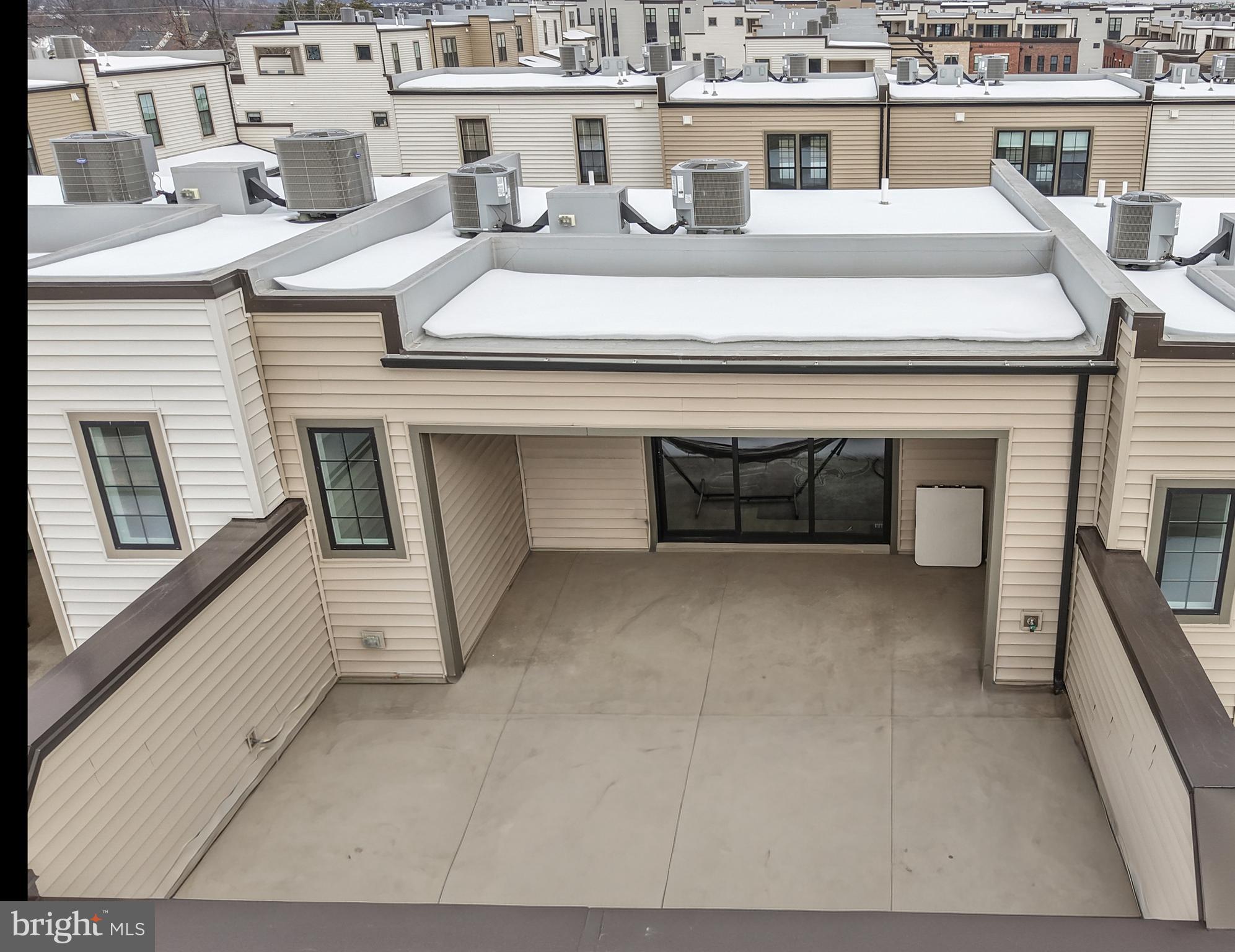 METRO WALK AT MOOREFIELD STATION - Residential