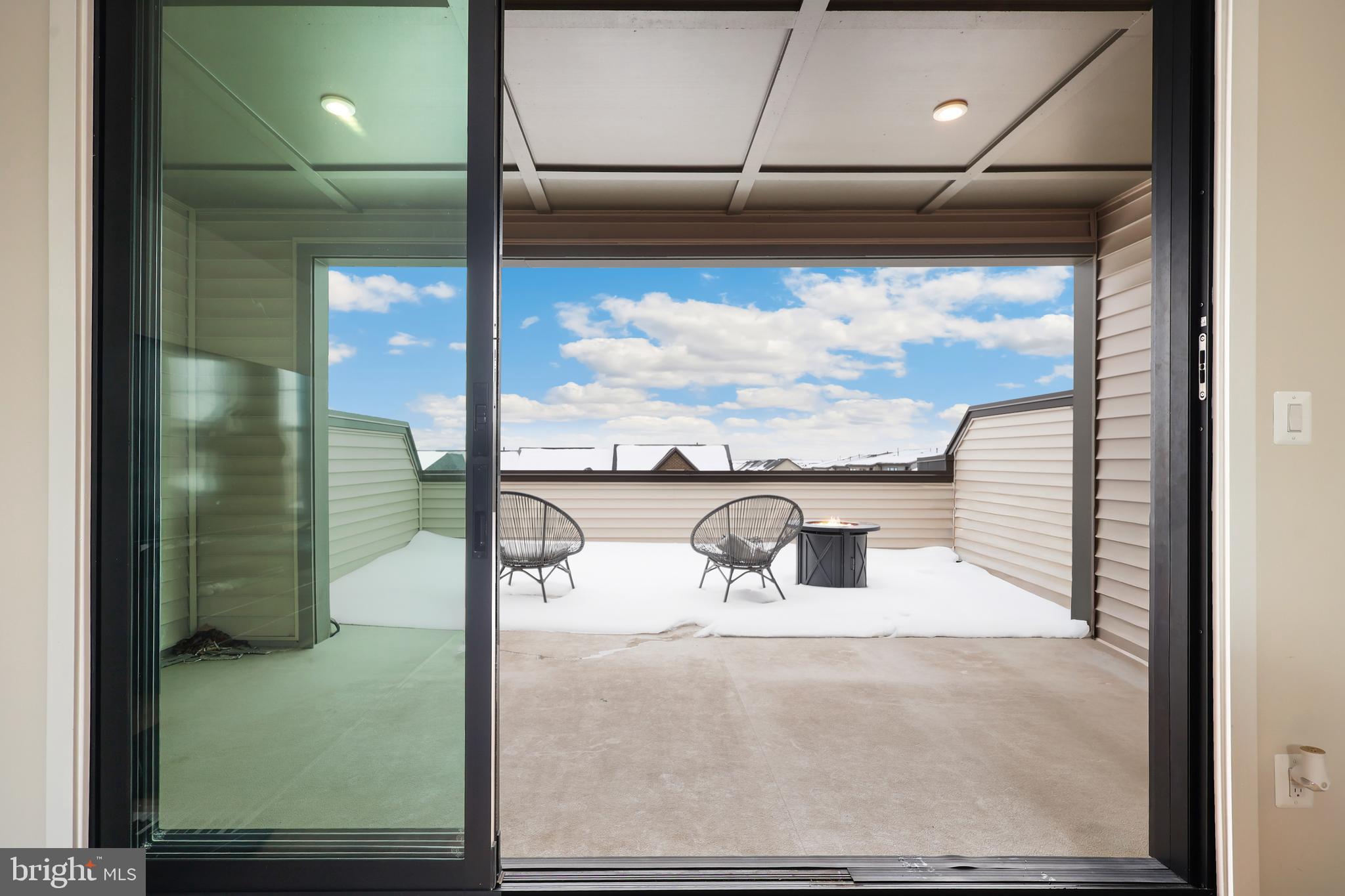 METRO WALK AT MOOREFIELD STATION - Residential