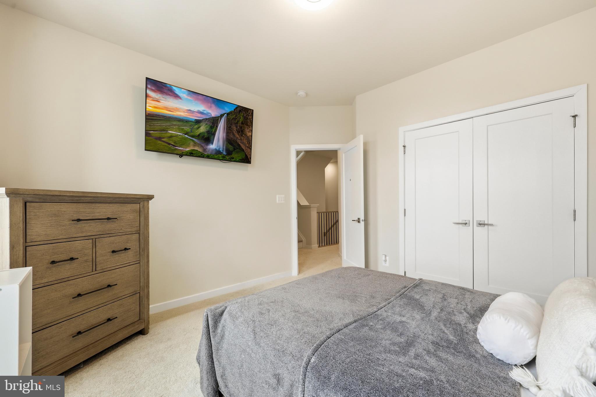 METRO WALK AT MOOREFIELD STATION - Residential