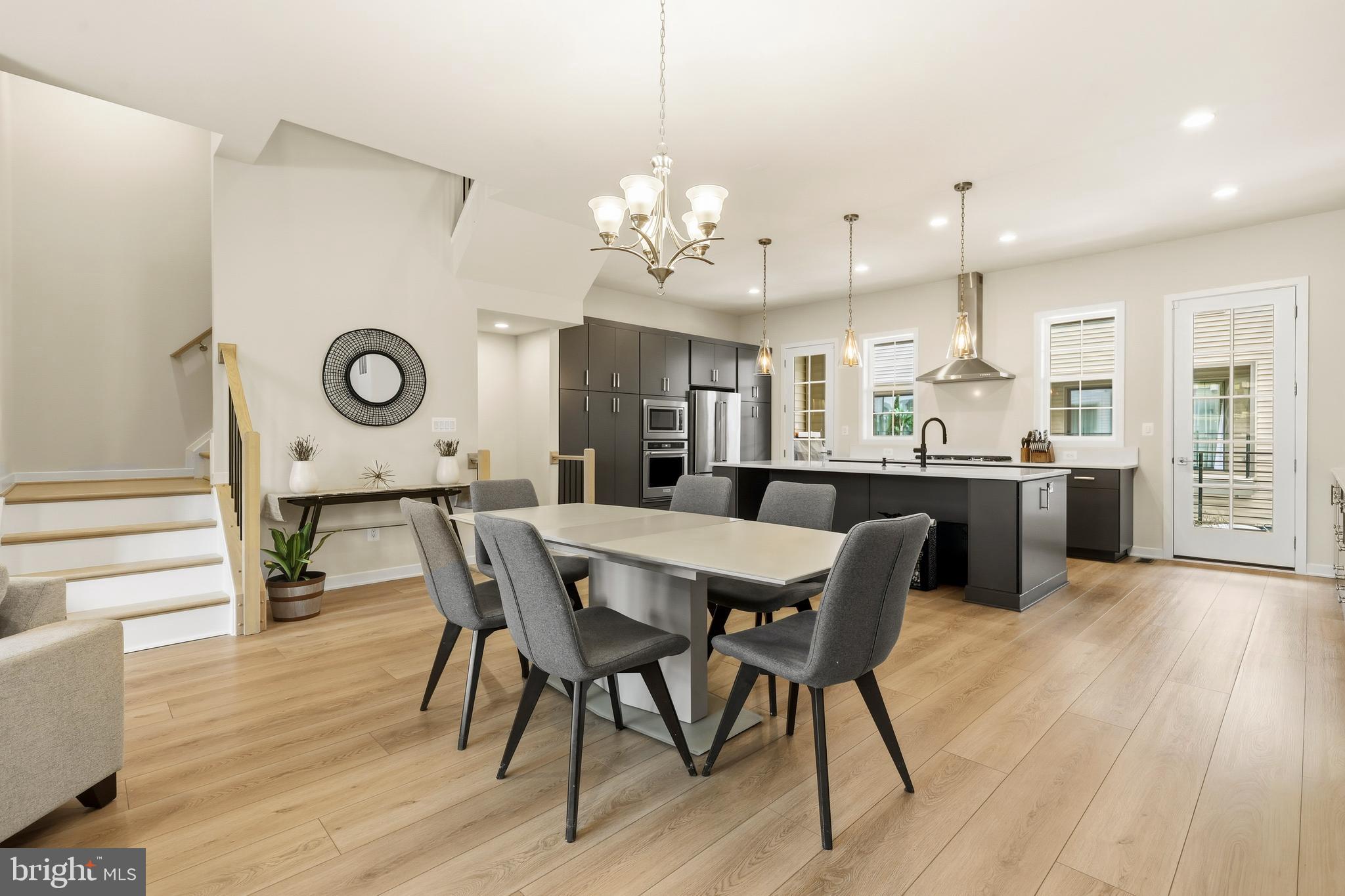 METRO WALK AT MOOREFIELD STATION - Residential