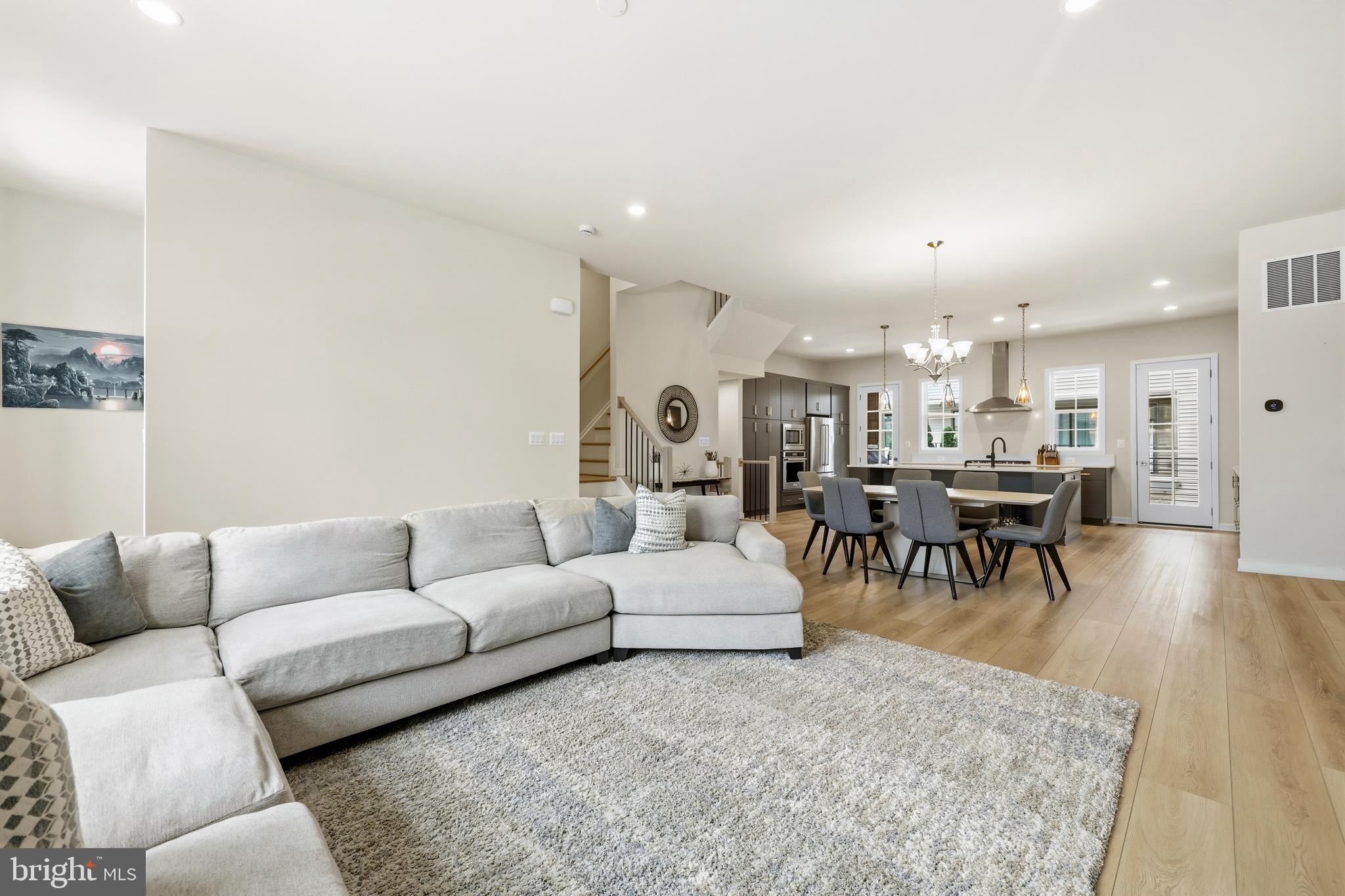 METRO WALK AT MOOREFIELD STATION - Residential