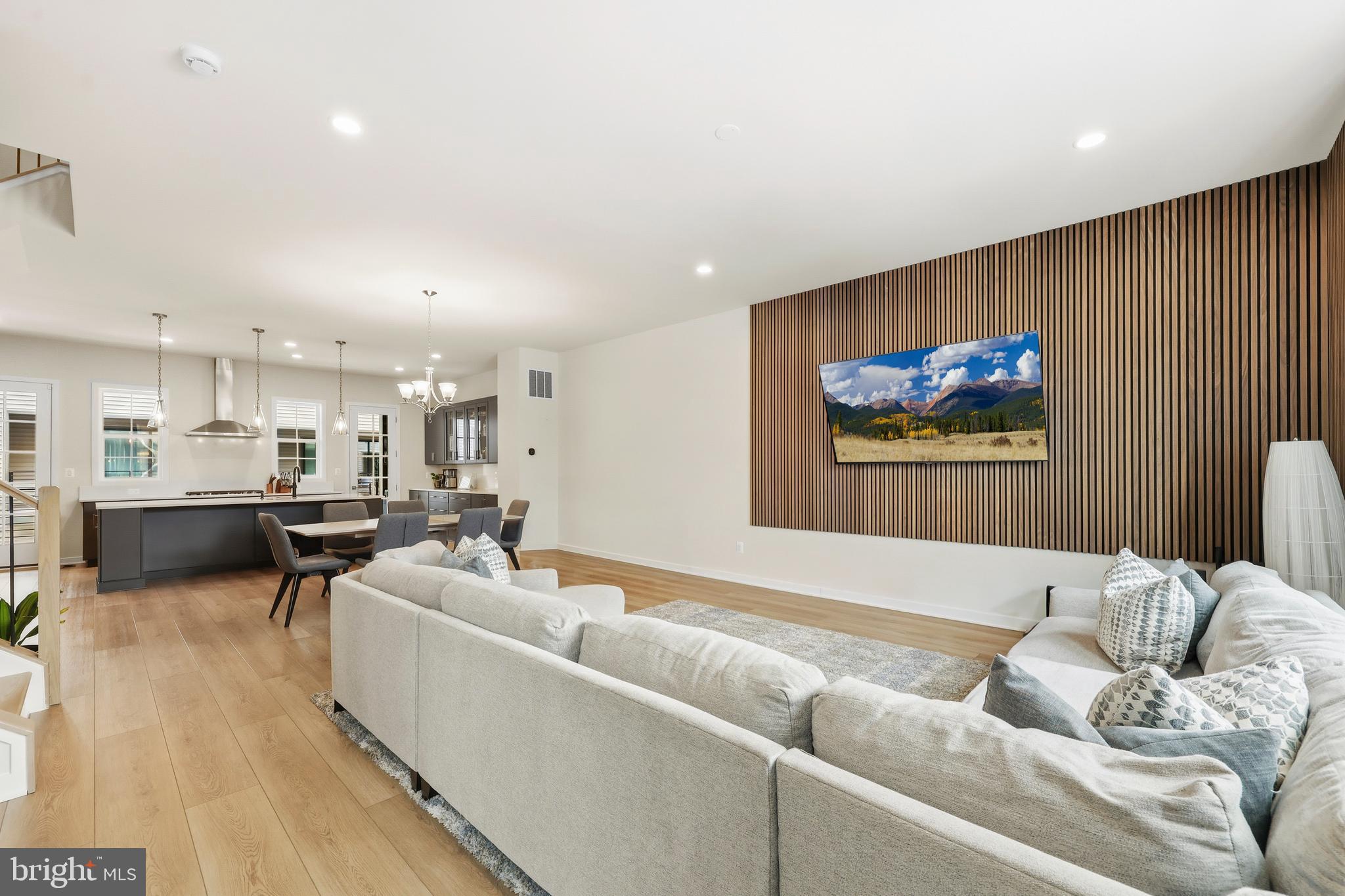 METRO WALK AT MOOREFIELD STATION - Residential