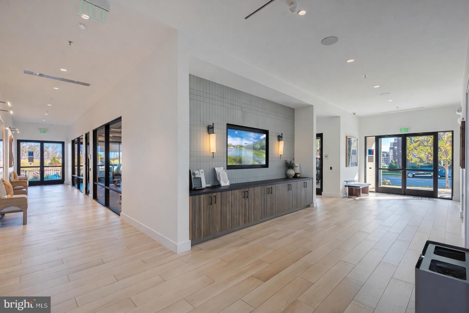 METRO WALK AT MOOREFIELD STATION - Residential