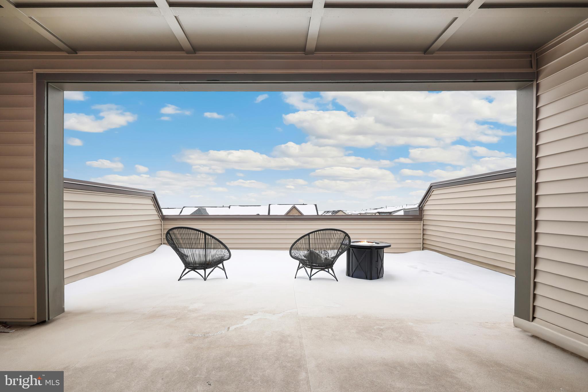 METRO WALK AT MOOREFIELD STATION - Residential