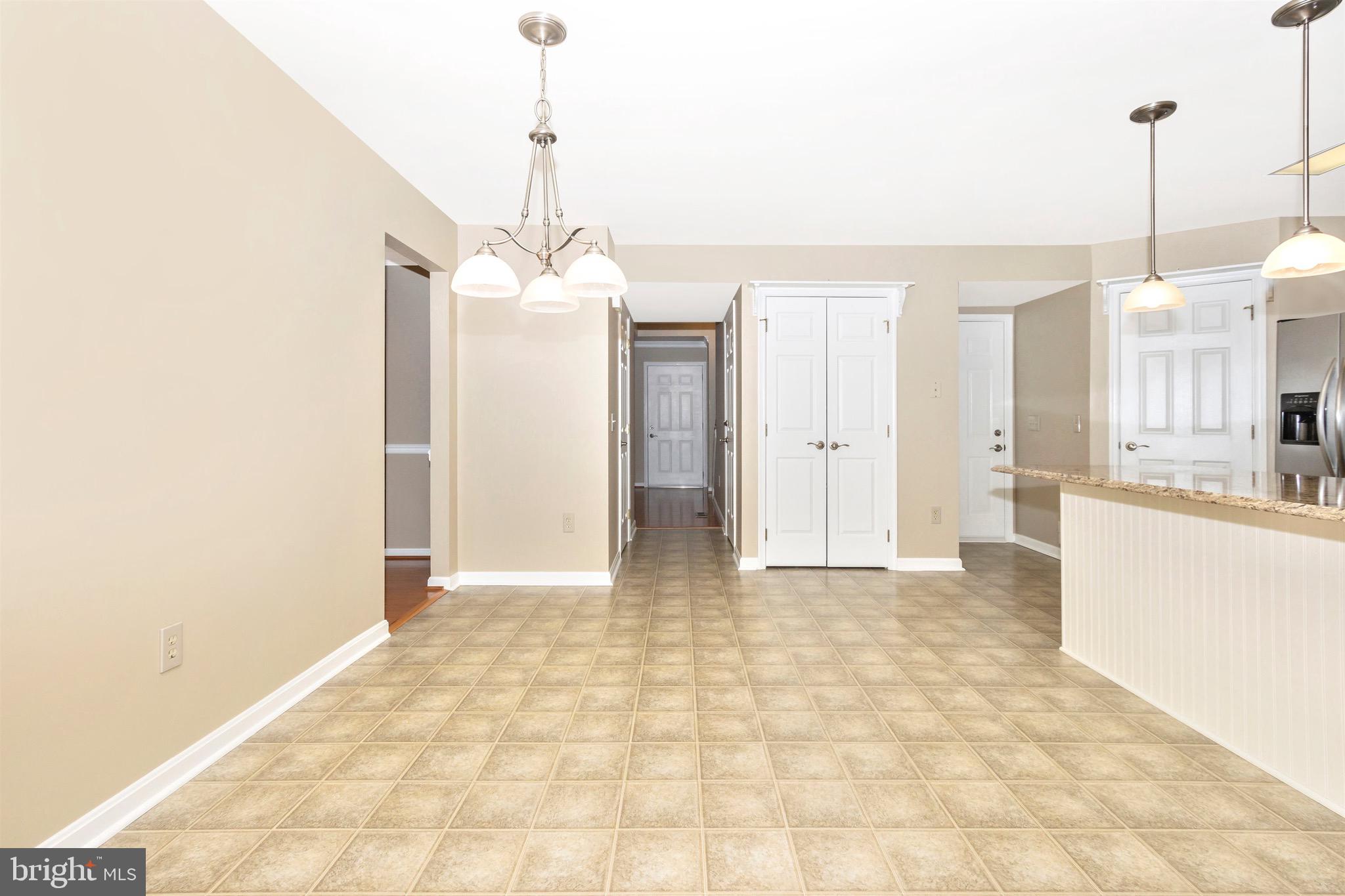 SEVEN OAKS - Residential