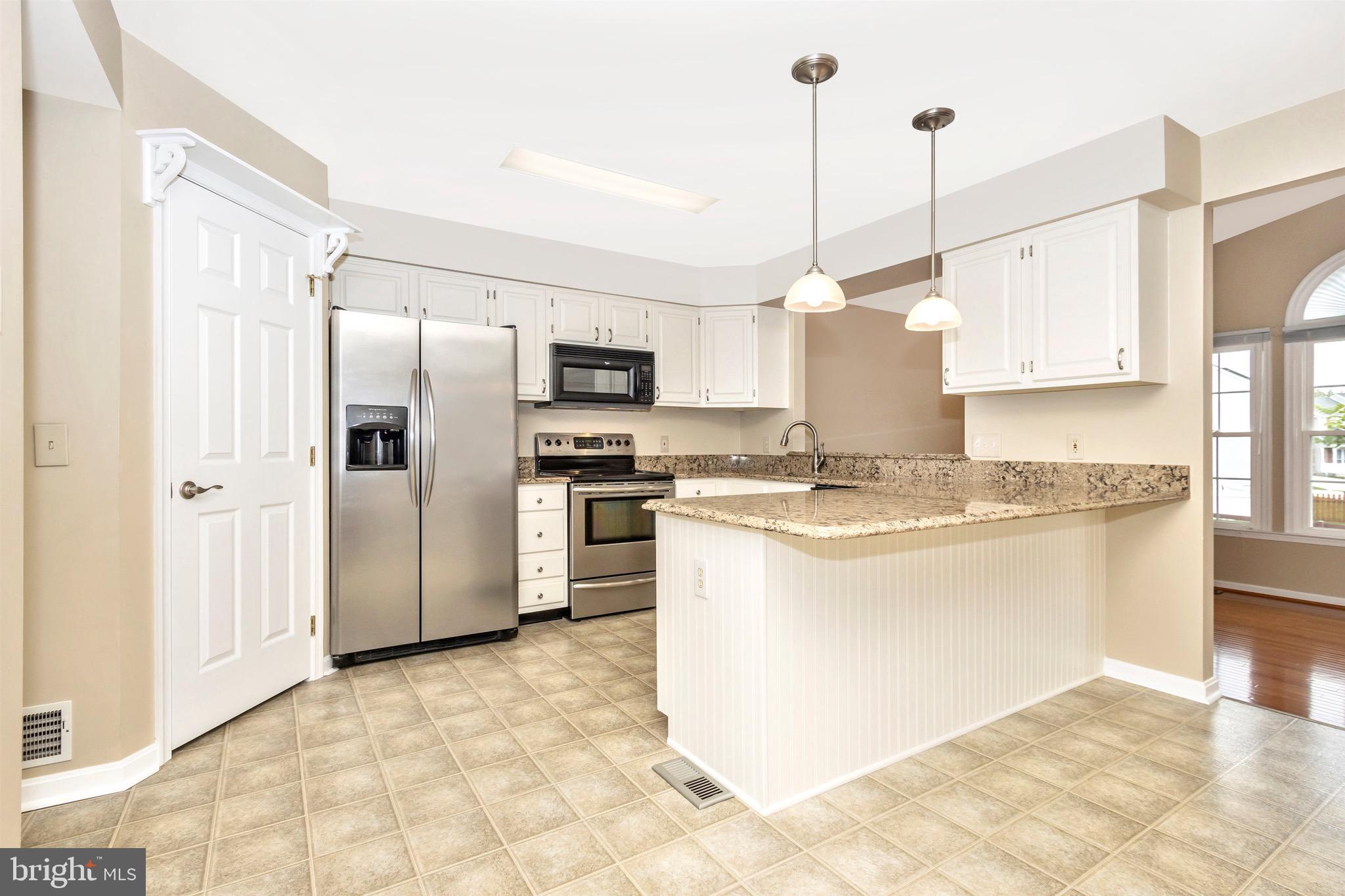 SEVEN OAKS - Residential