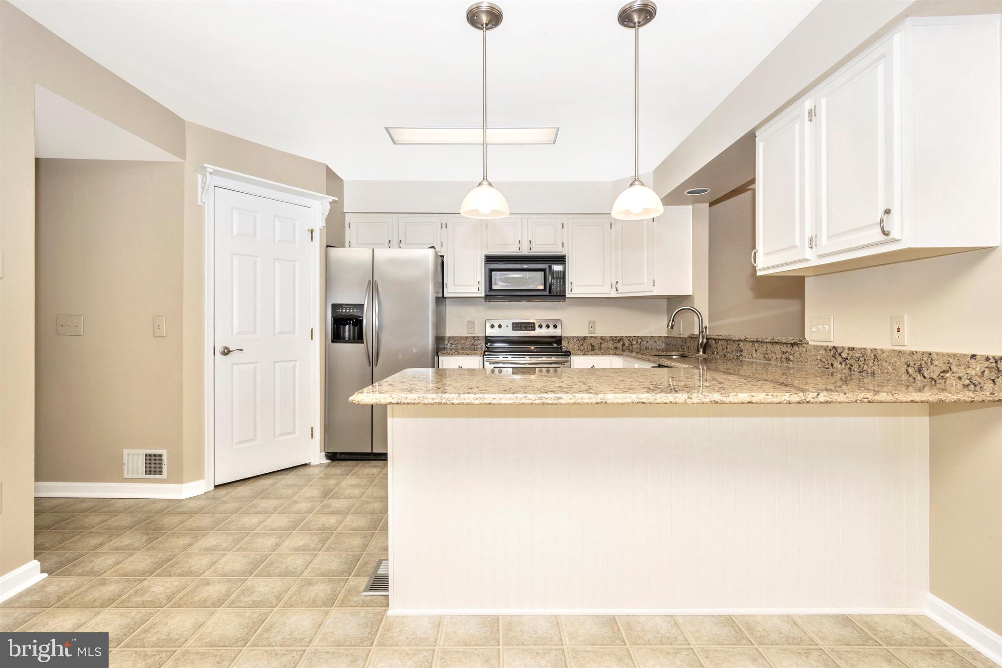 SEVEN OAKS - Residential