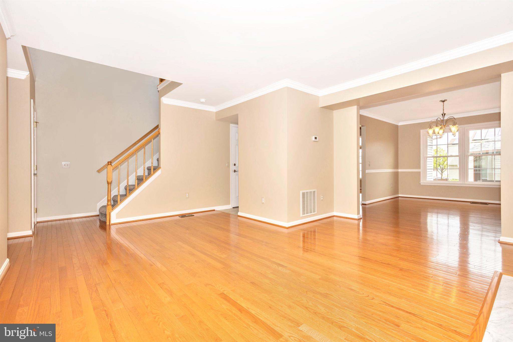 SEVEN OAKS - Residential