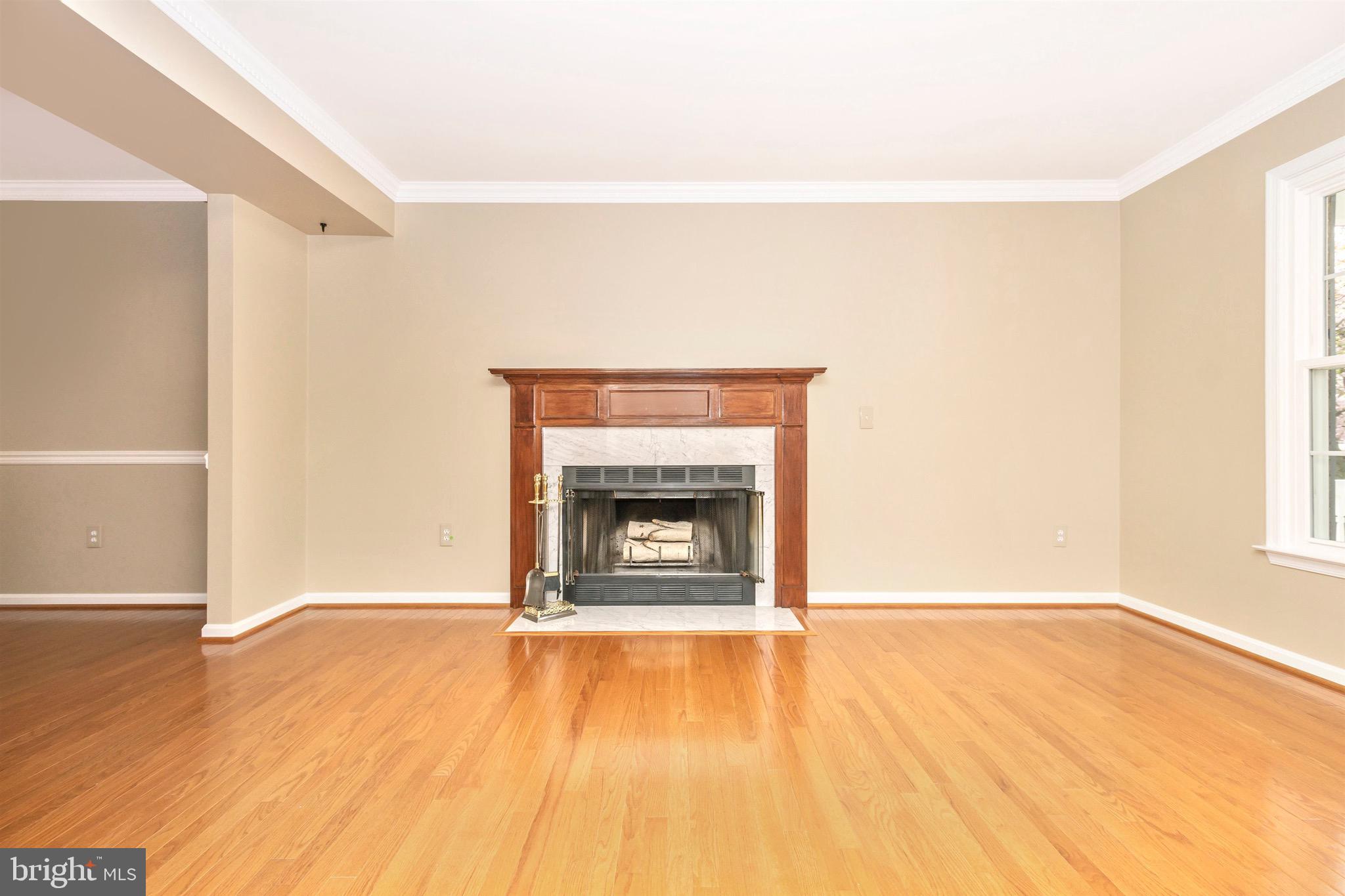 SEVEN OAKS - Residential