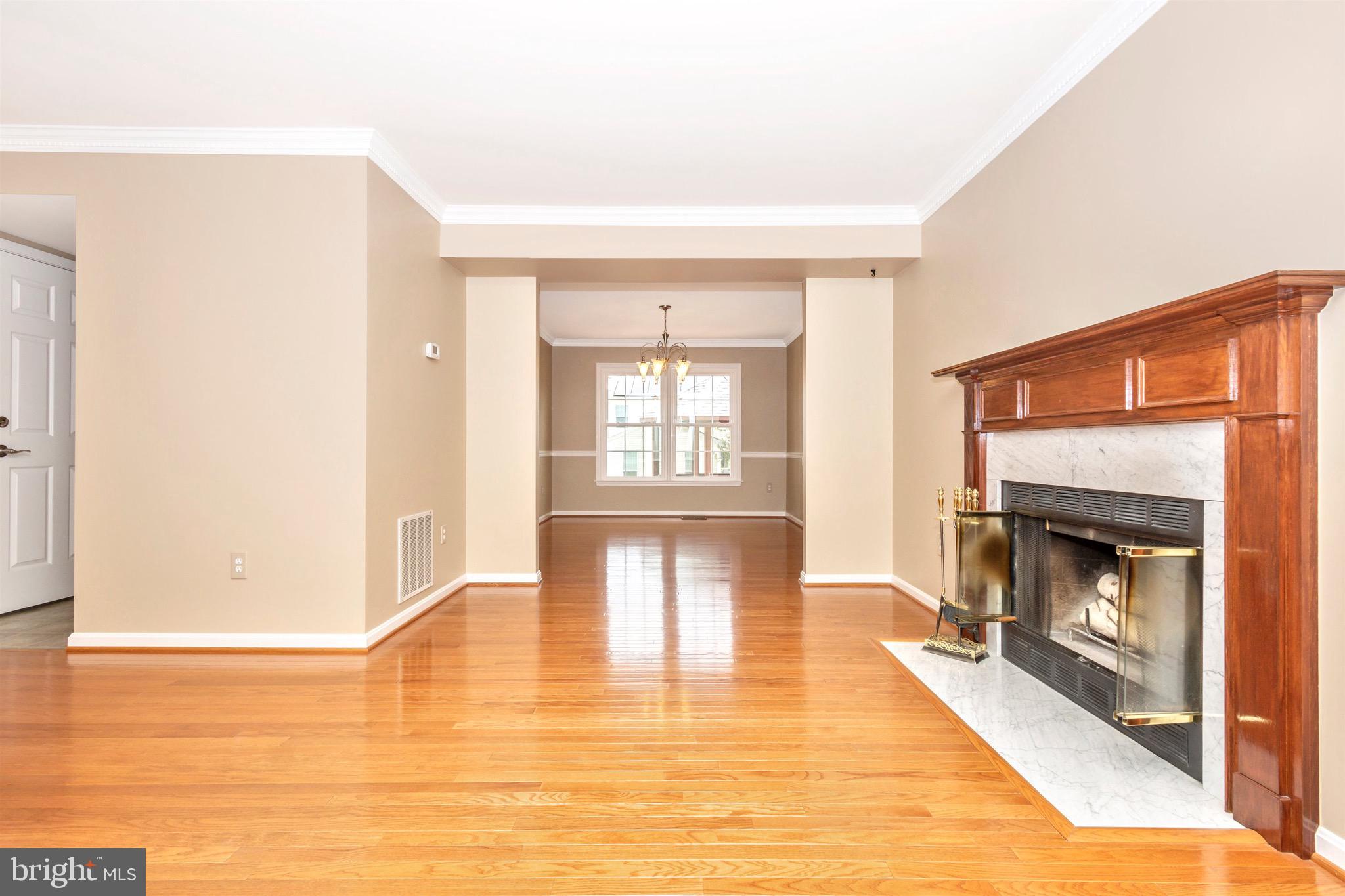 SEVEN OAKS - Residential