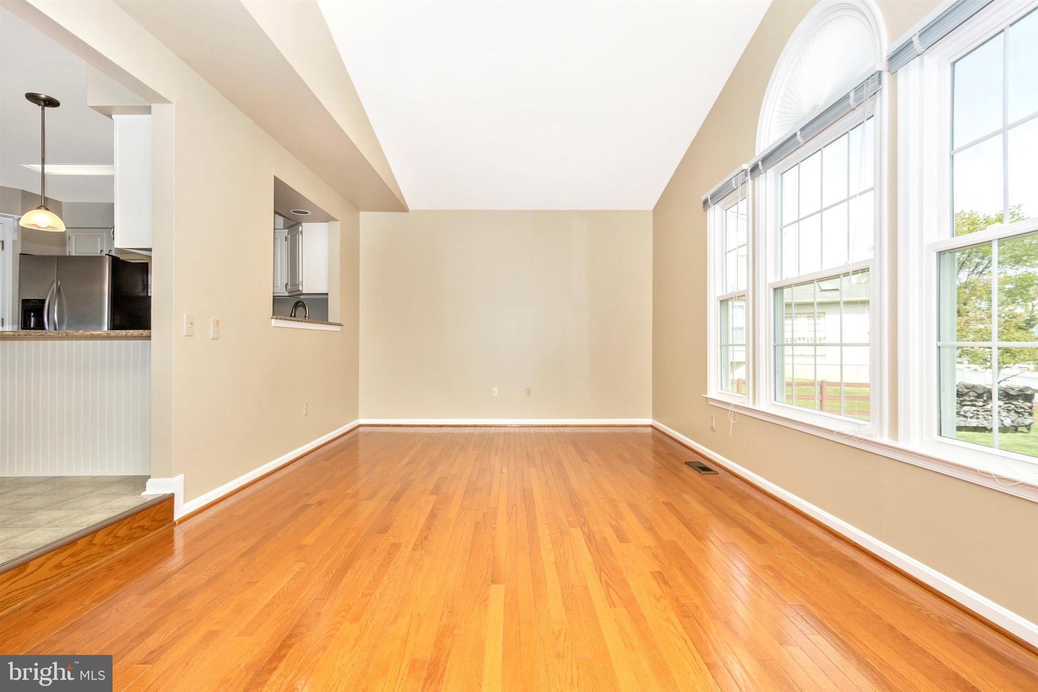 SEVEN OAKS - Residential