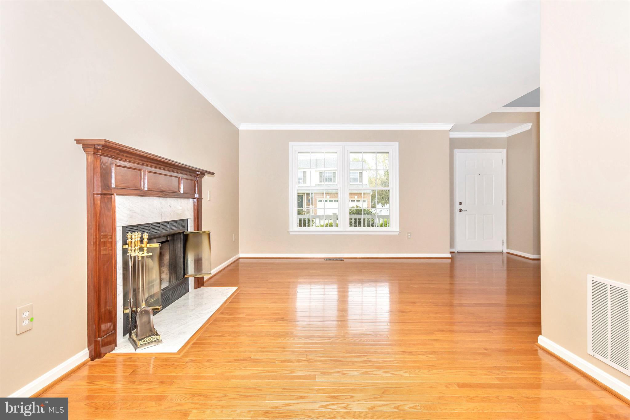 SEVEN OAKS - Residential