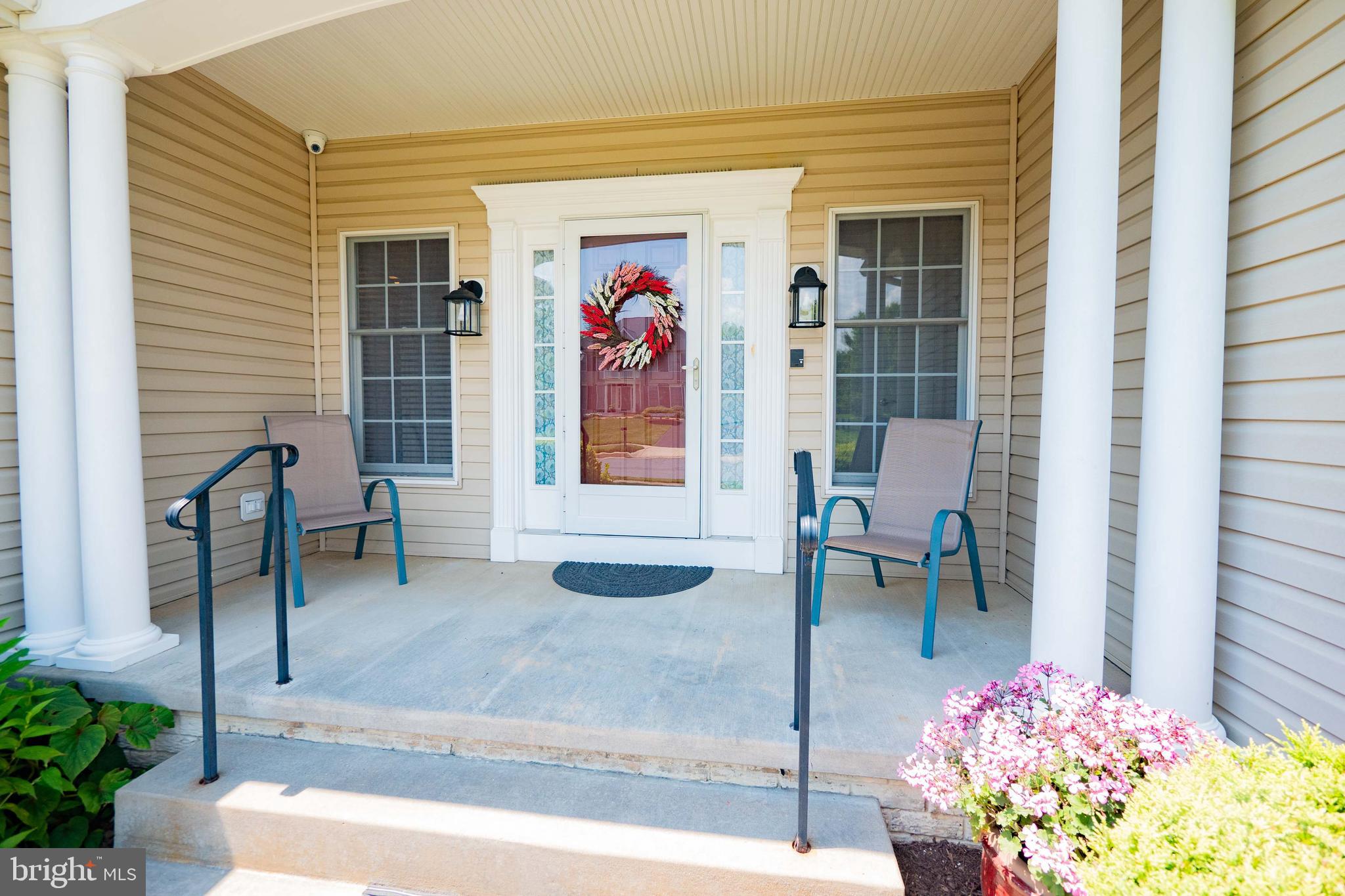 FOXFIELD AT MIDDLETOWN - Residential