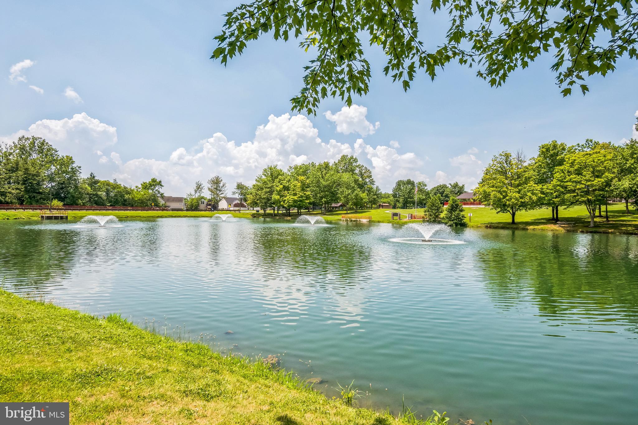 FOXFIELD AT MIDDLETOWN - Residential